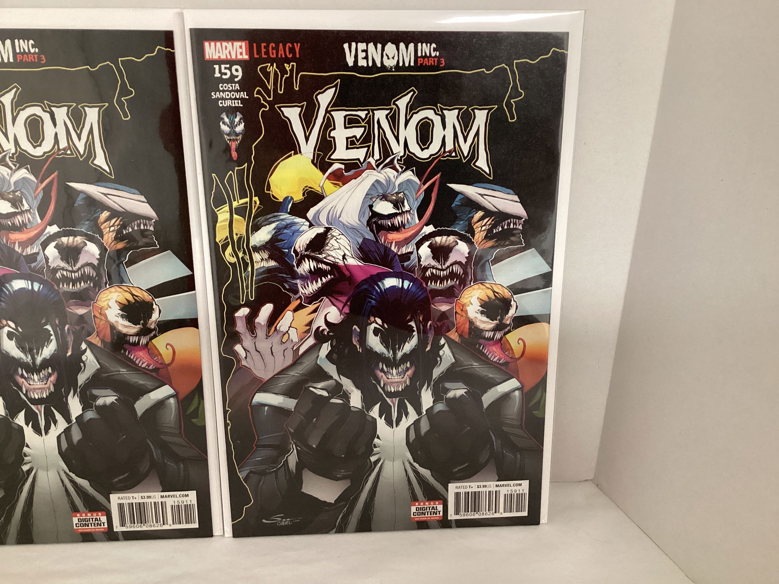 Three Venom 159 Marvel Comic Books - 4