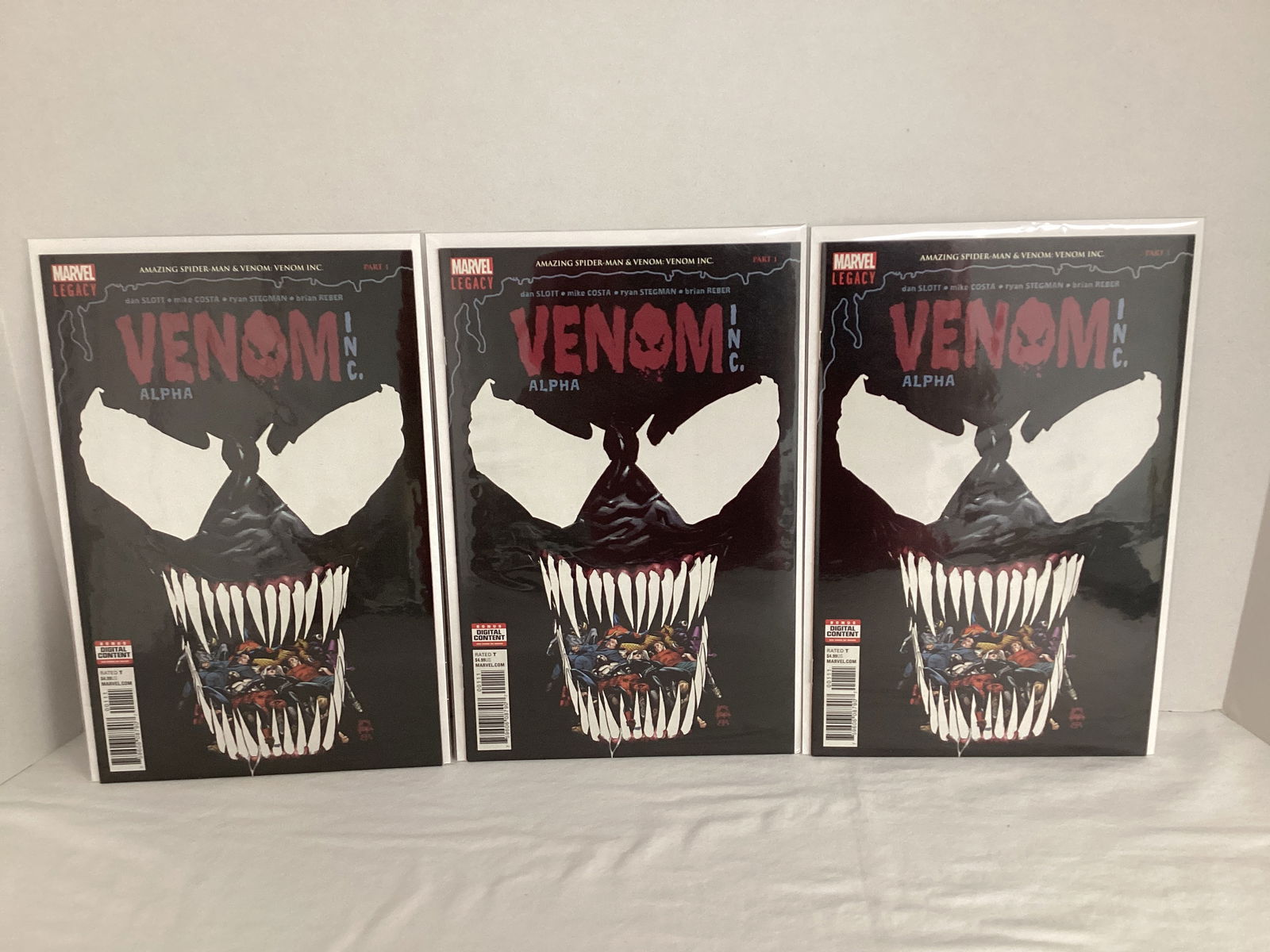 Three Venom Inc Alpha 1 Marvel Legacy Comic Books: Please preview and see all photos for condition 