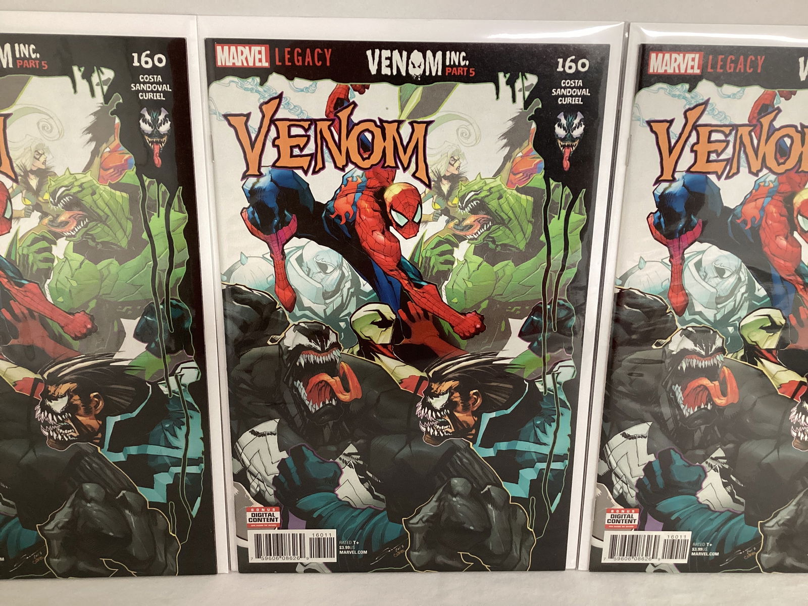 Three Venom 160 Marvel Comic Books - 3