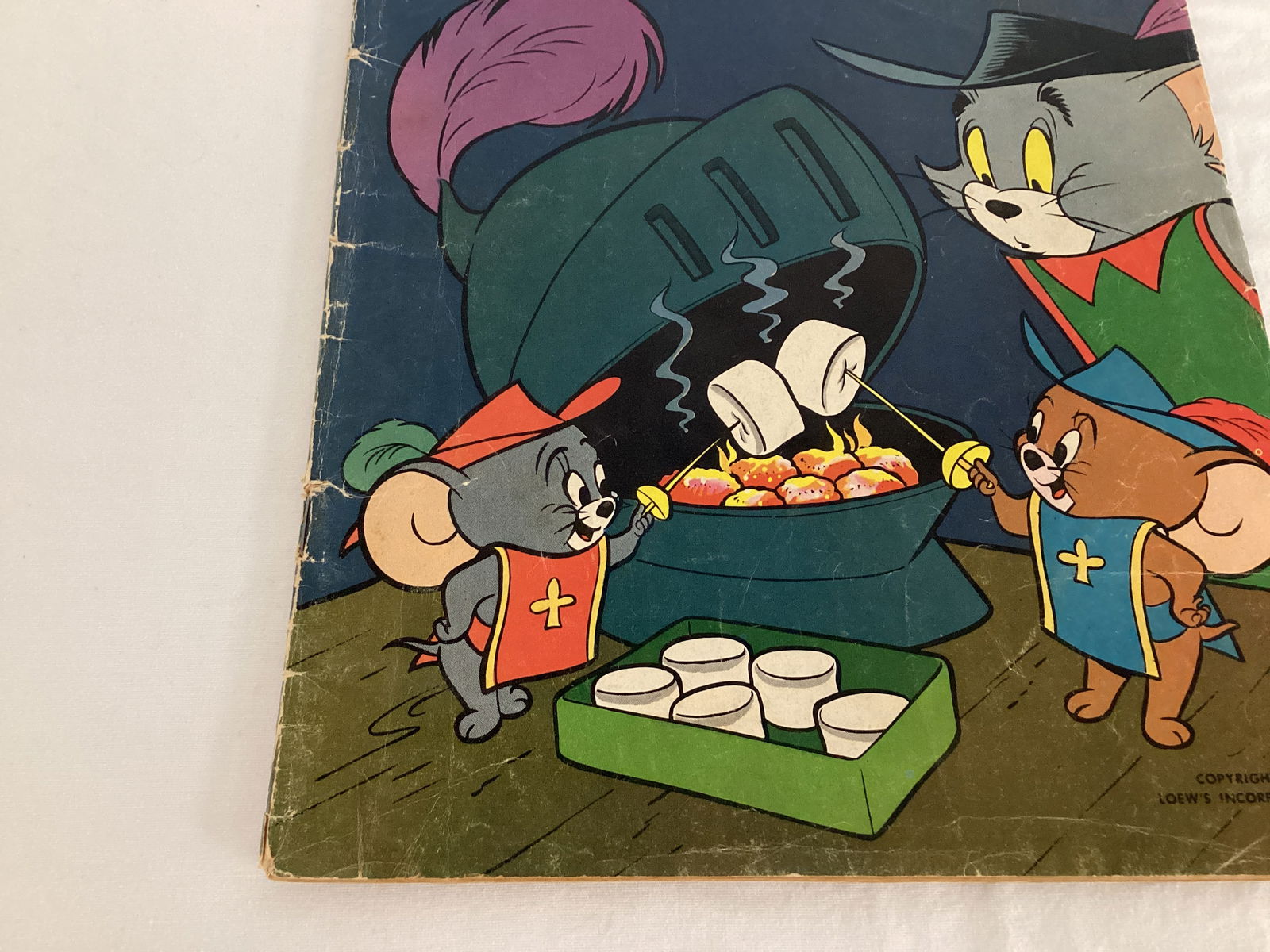 MGM's Mouse Musketeers 17 Dell Tom and Jerry Comic Book - 4