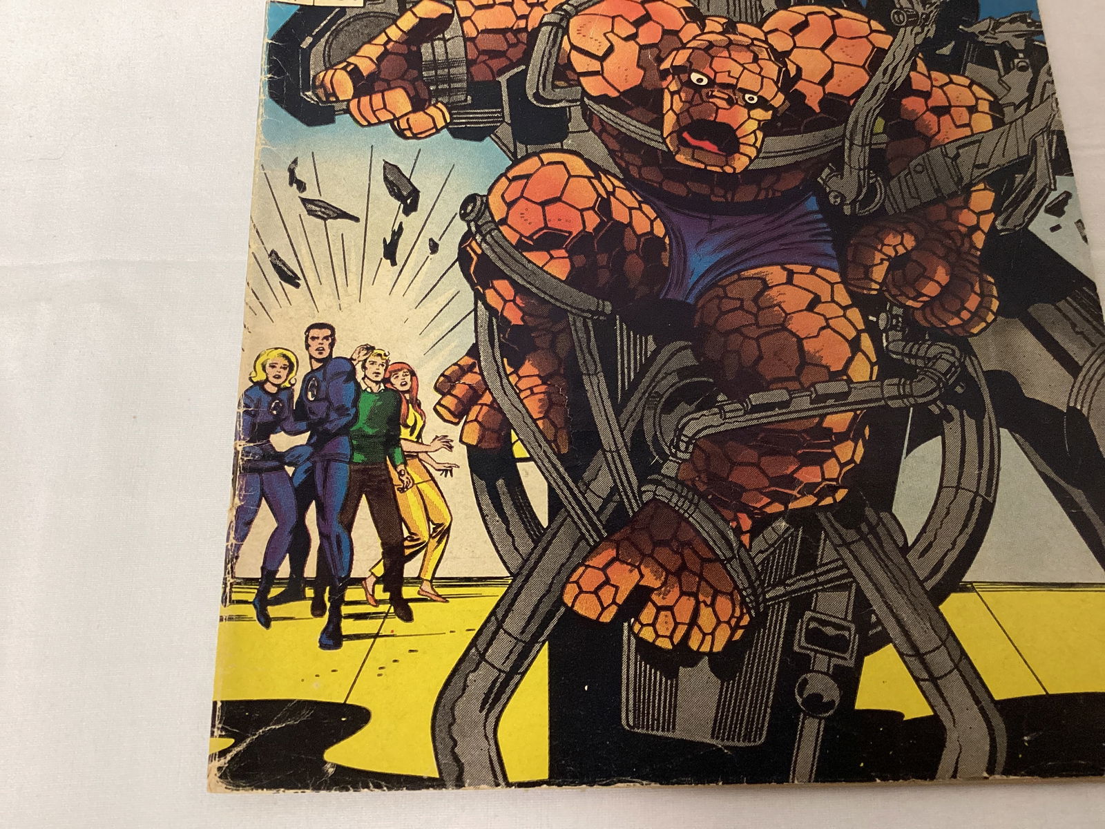 Fantastic Four 68 Marvel Comic Book - 4