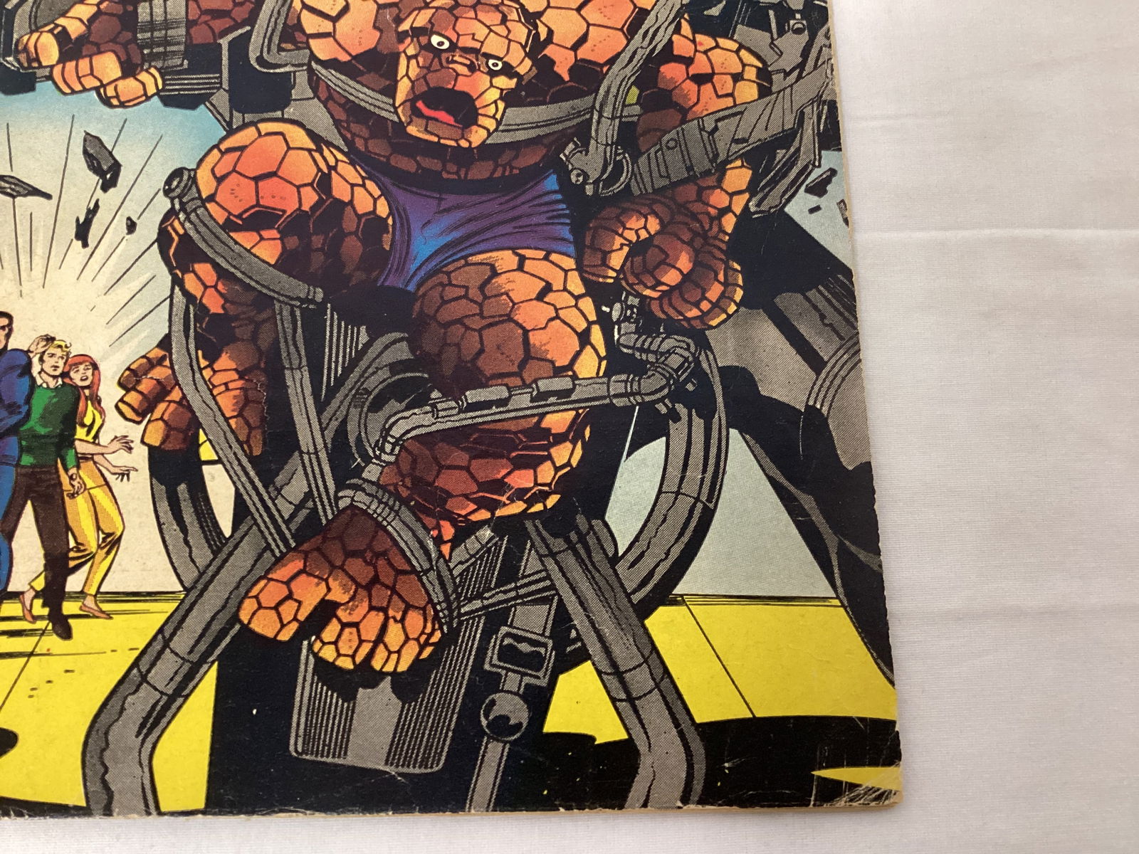 Fantastic Four 68 Marvel Comic Book - 5