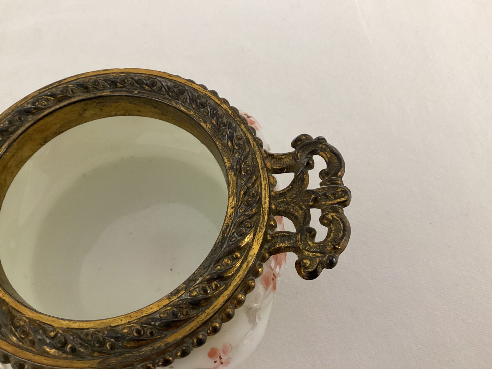 Wave Crest C F Monroe Handled Trinket Dish - 3