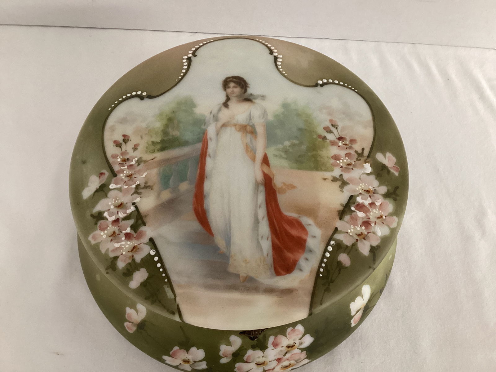 Nakara C F Monroe Antique Glass Dresser Box with Hinged Lid - 2