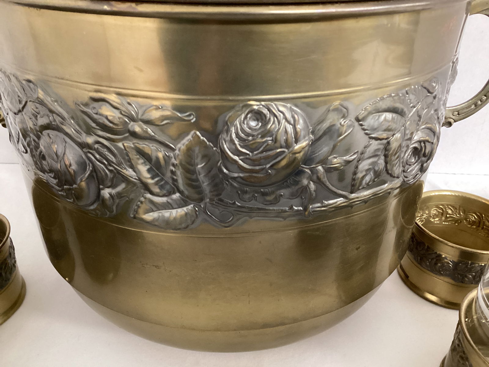 Vintage Brass Embossed Rose Pattern Eggnog Punch Bowl with Lid and 12 Brass Glass Holders - 3