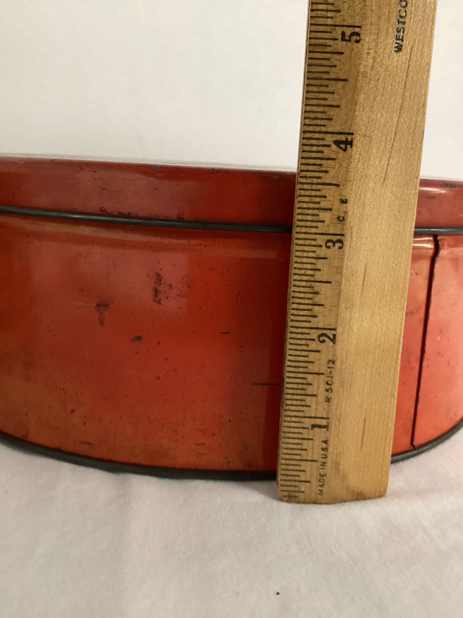 Two Vintage Tins - 7