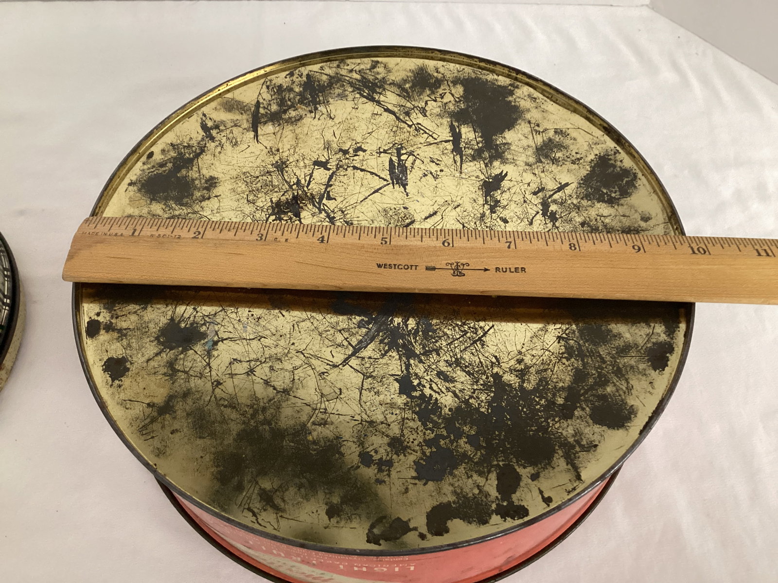 Two Vintage Tins - 8