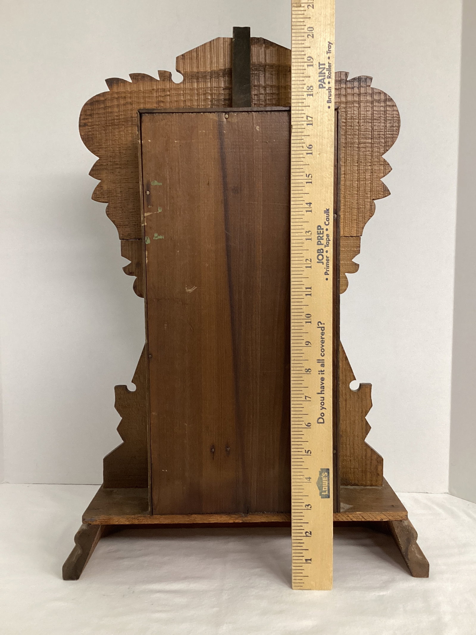 New Haven Clock Co. Antique Oak Gingerbread Mantle Clock with Key - 9