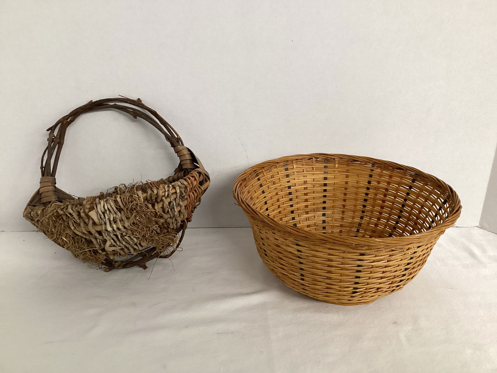 Woven Bowl and Small Basket (1 of 4)