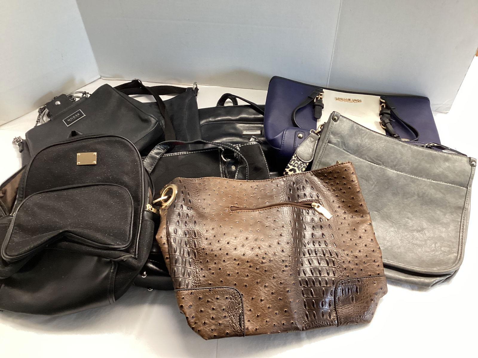 Women's Purses (1 of 9)