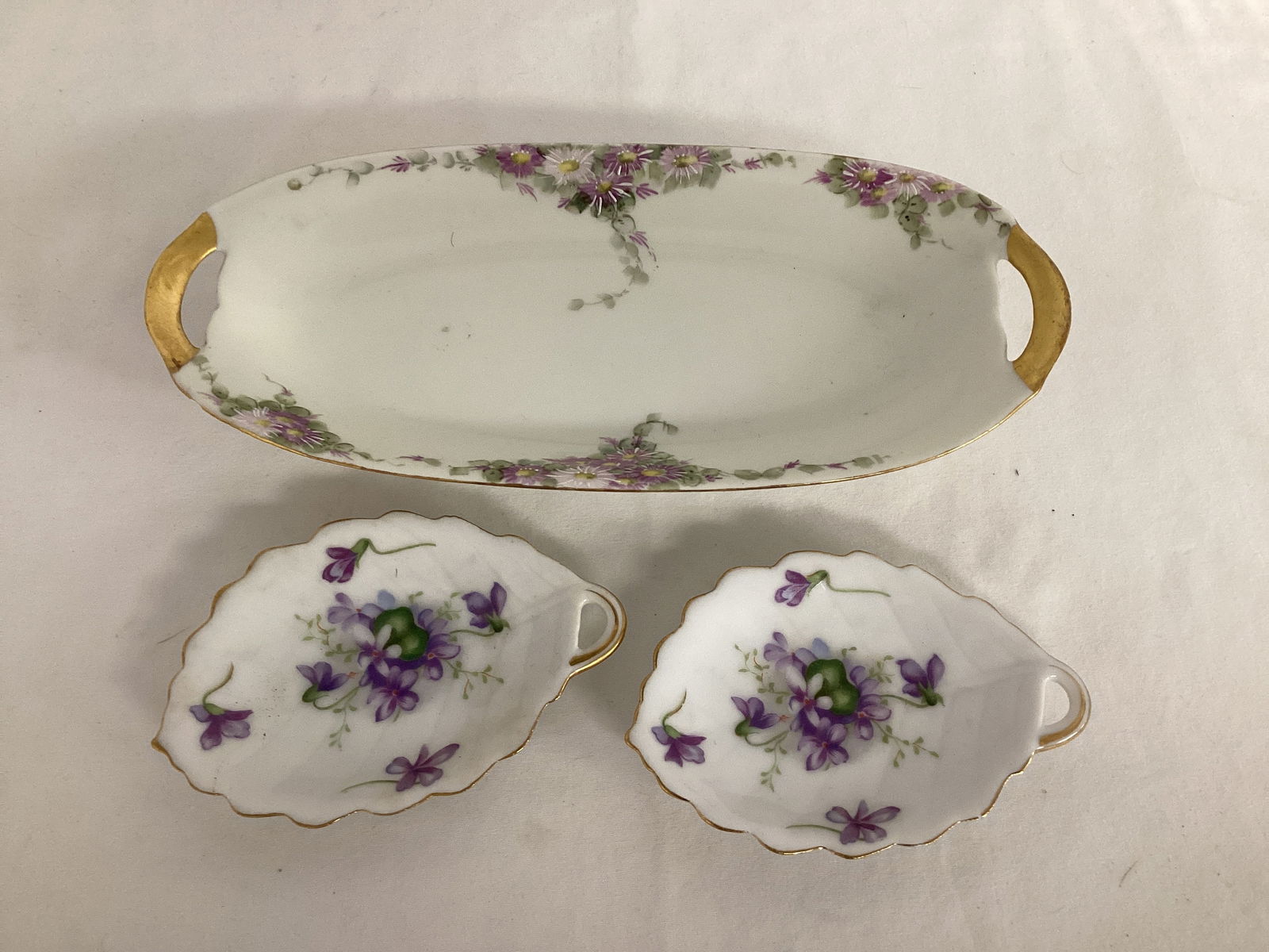 Floral Oval Dish and Leaf Plates: Leaf plates Rossetti Spring Violets 