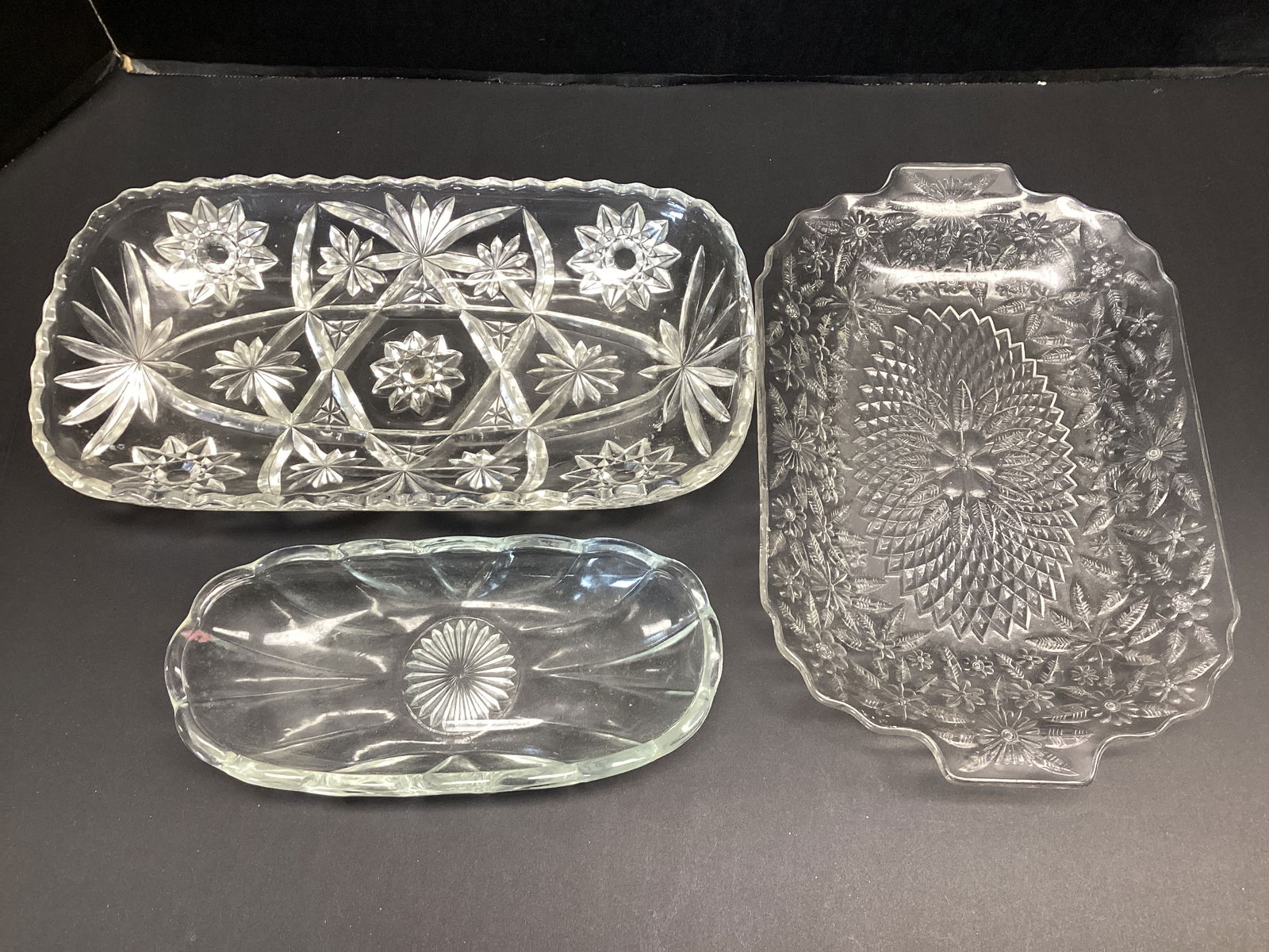 Glass Serving Dishes: 8 1/2" - 12" L 