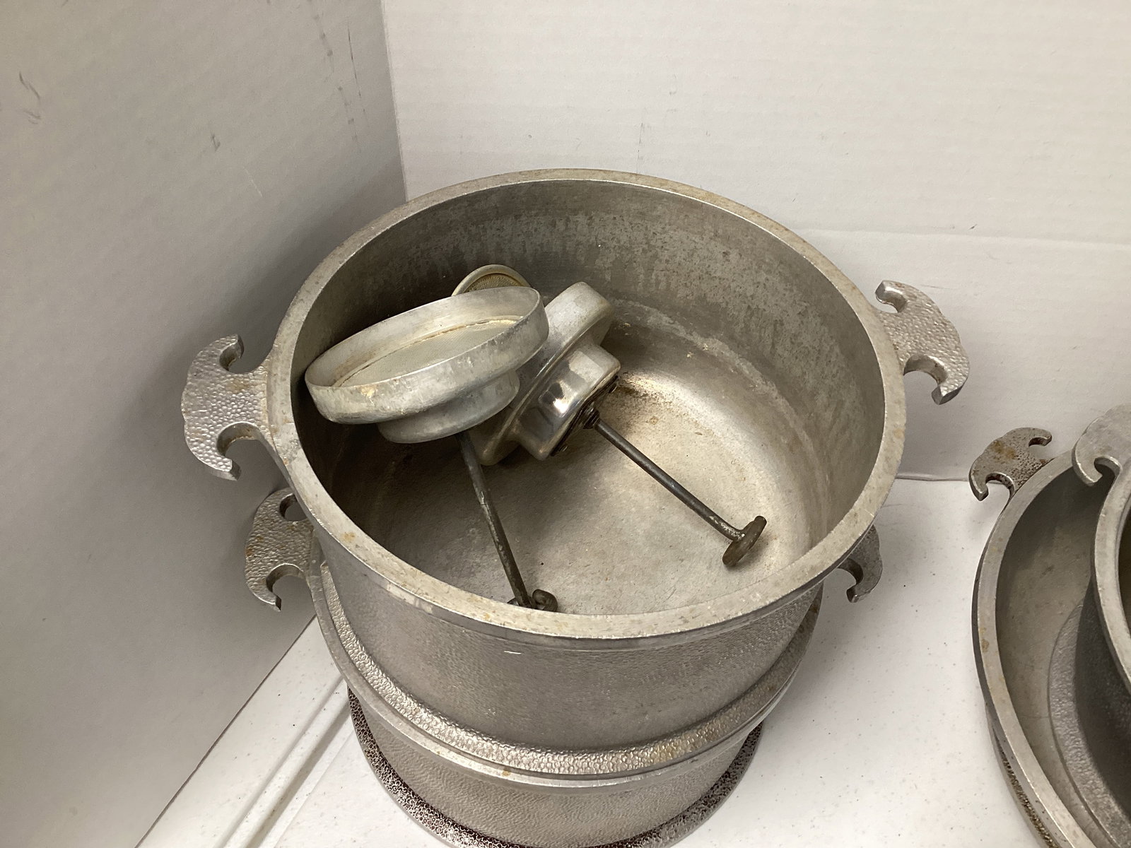 Guardian Service Hammered Aluminum Baking Dishes, Pitcher, and More - 12