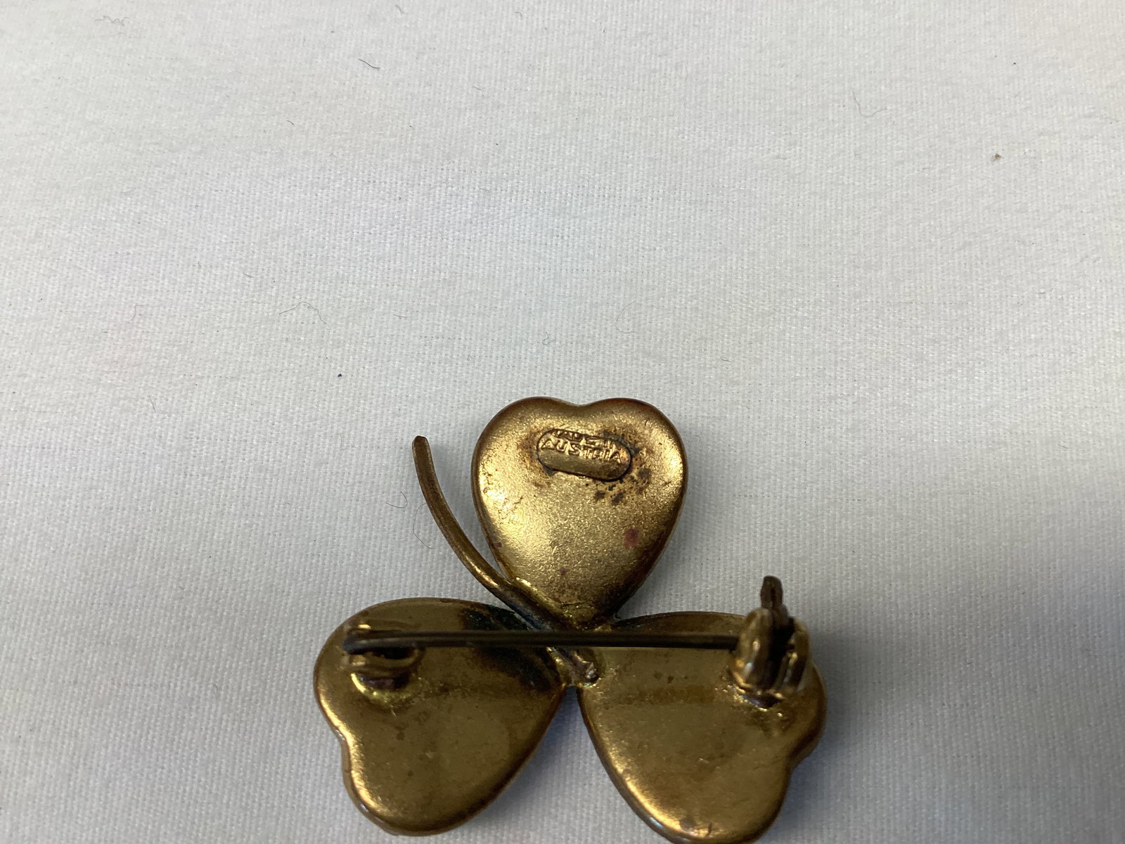 Vintage Marble Clover Brooch Made in Austria - 4