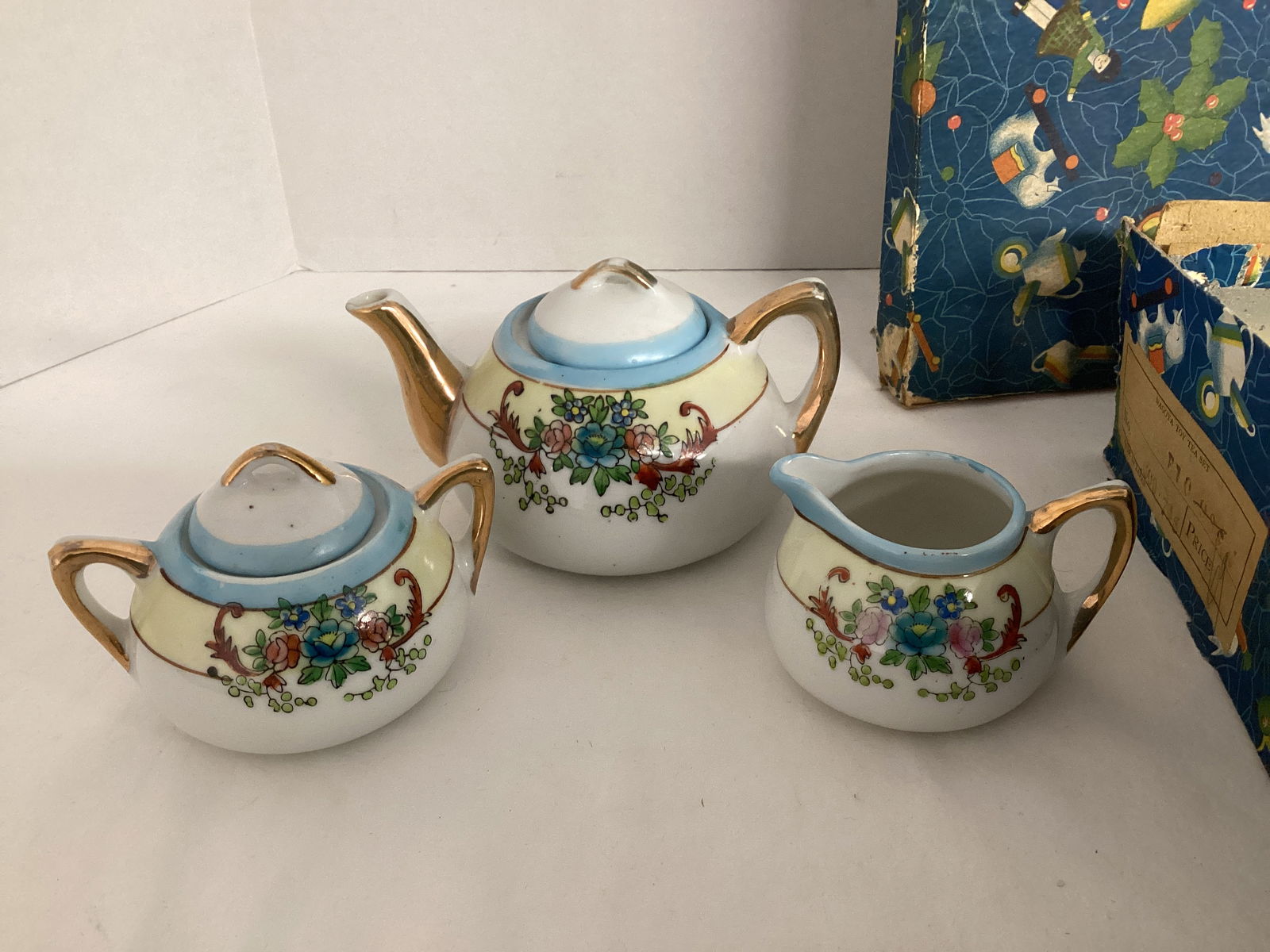 Little Hostess Children's Miniature Tea Set - 7