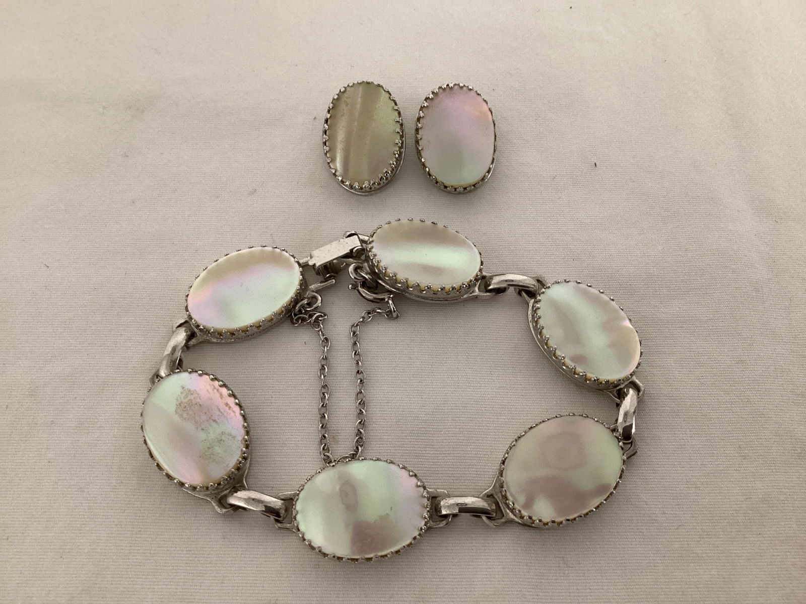 Whiting & Davis Mother of Pearl Bracelet and Earring Set: . 