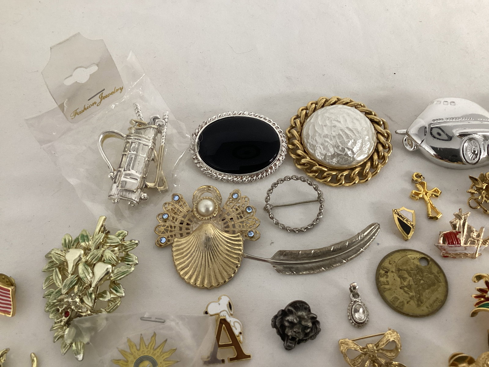 Brooches and Pins - 4