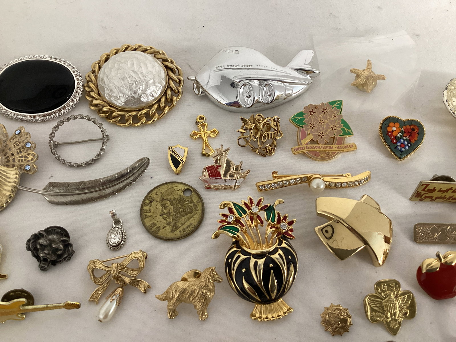 Brooches and Pins - 5