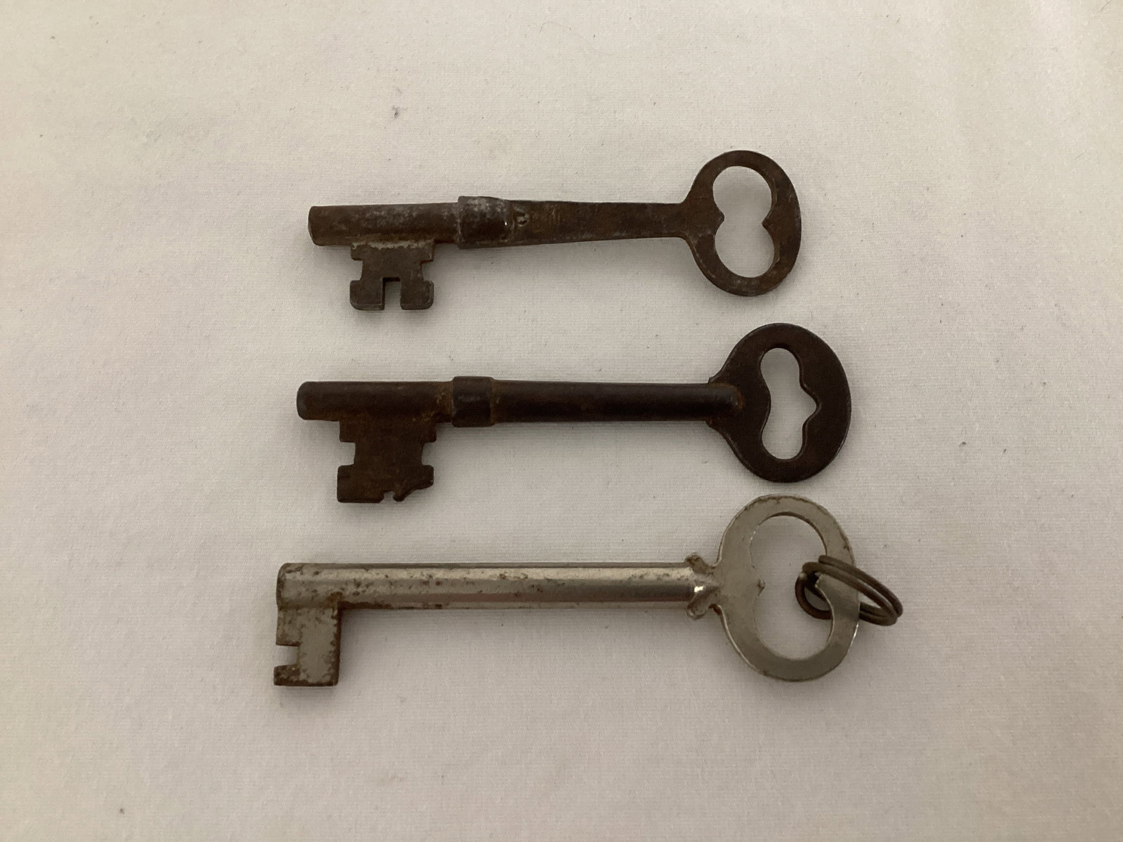 Skeleton Keys: . 