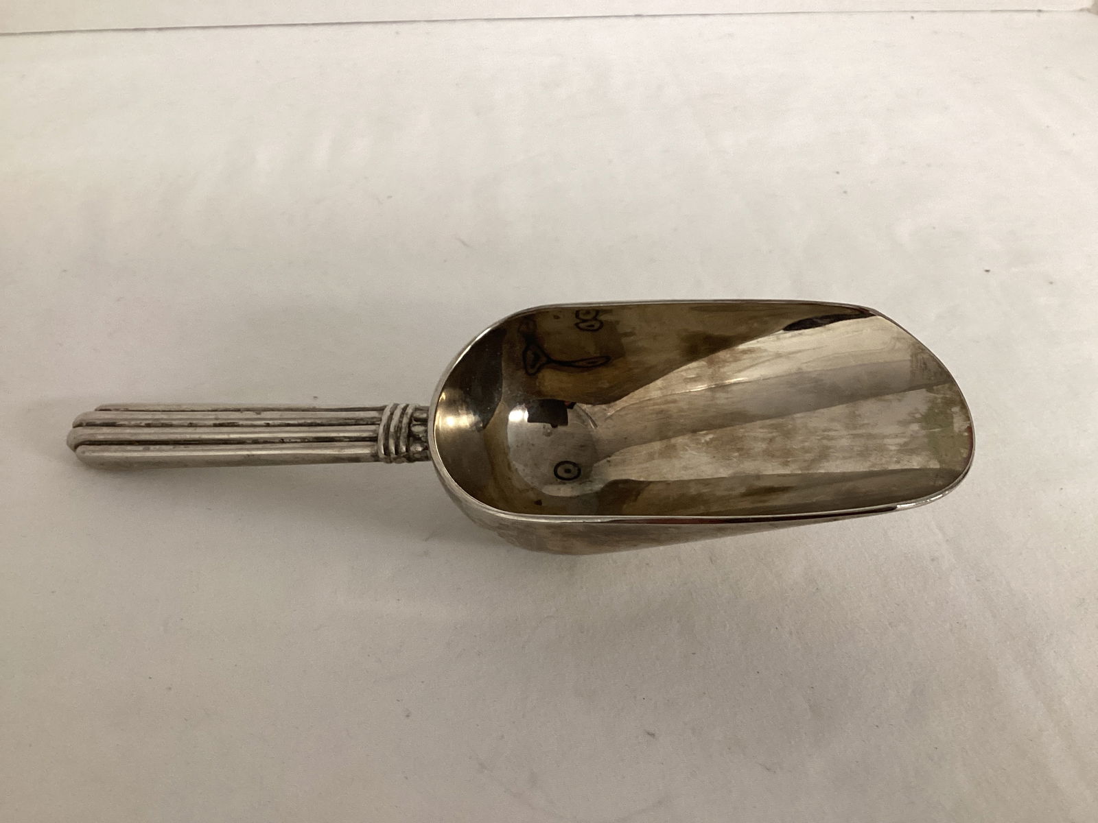 Godinger Metal Scoop: 8" L 