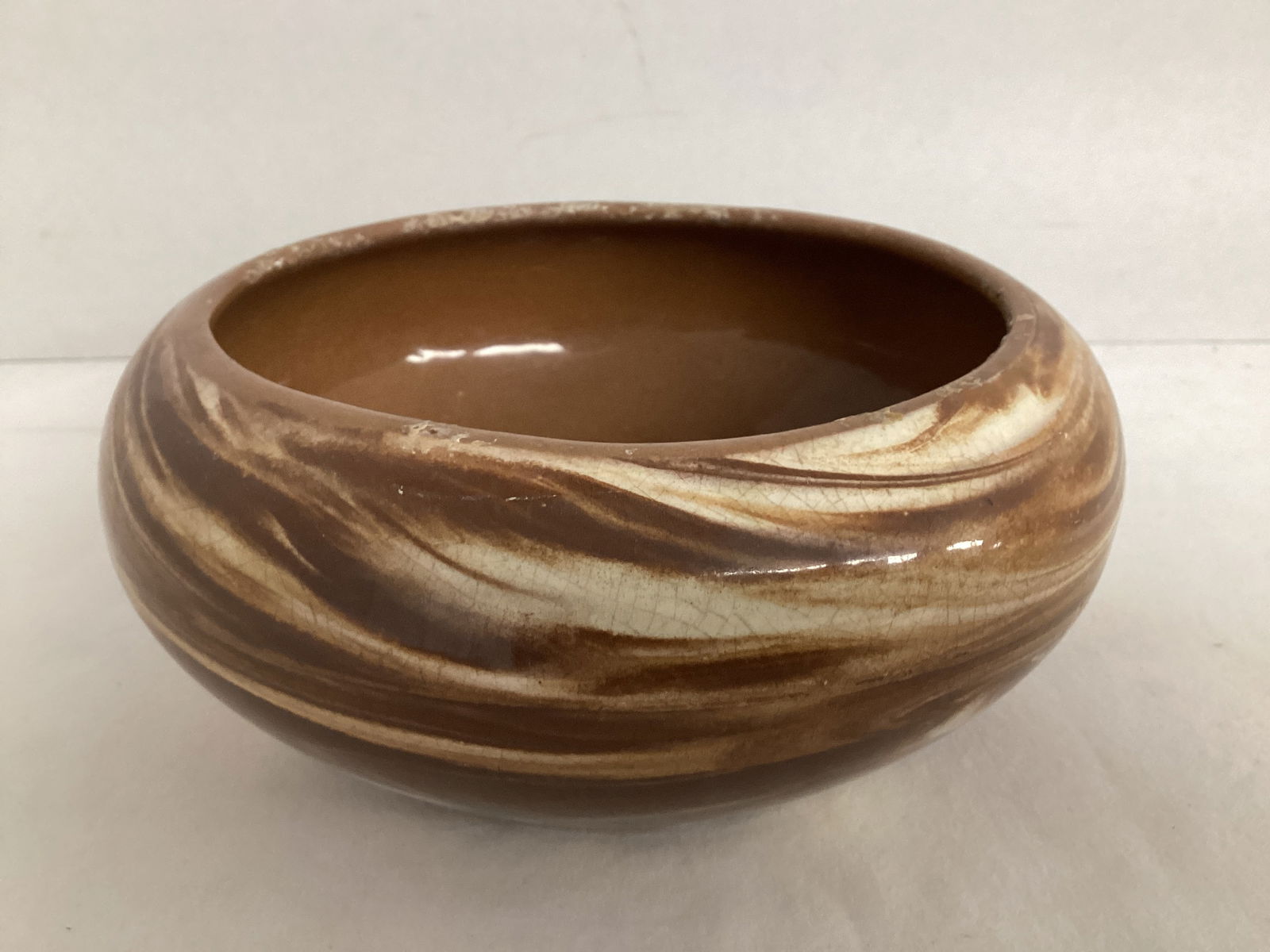 Pottery Planter: 7 1/2" diameter 