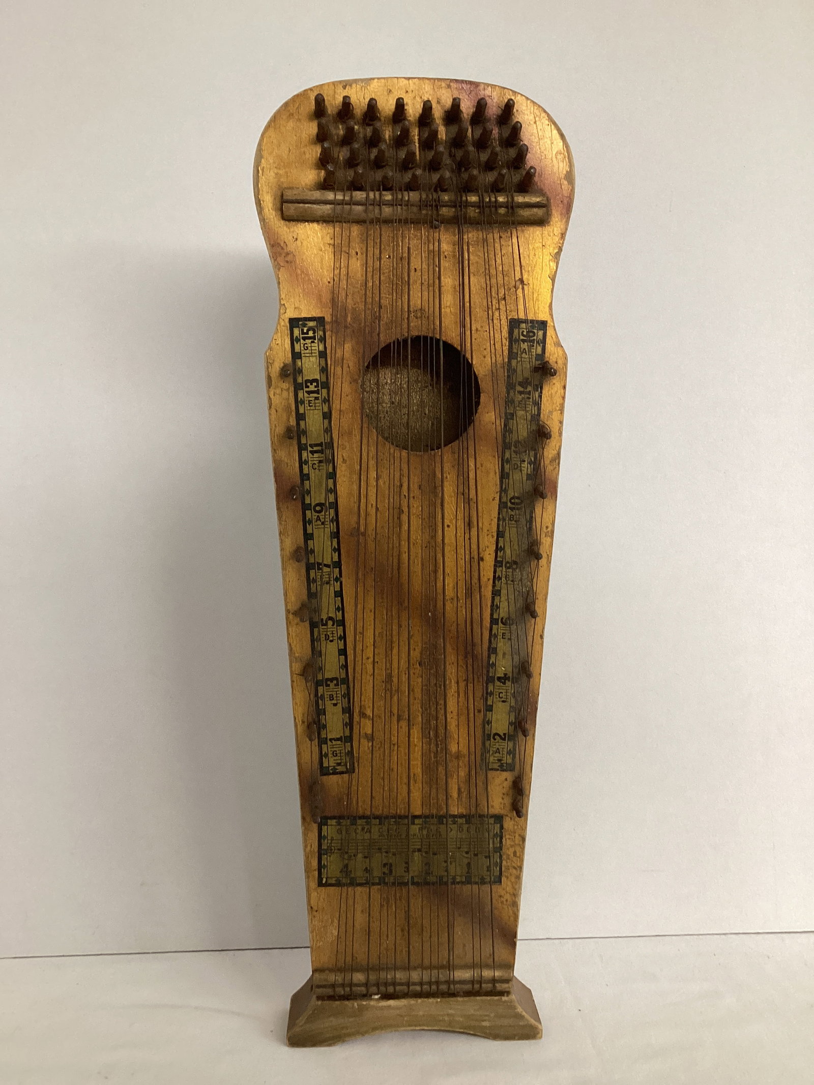 Vintage Marx Violin Uke String Instrument: 20" L, shipping unavailable for this lot 