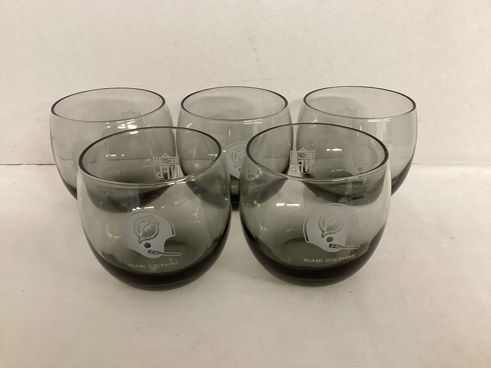 Five Miami Dolphins NFL Glasses: 3 1/4" h 