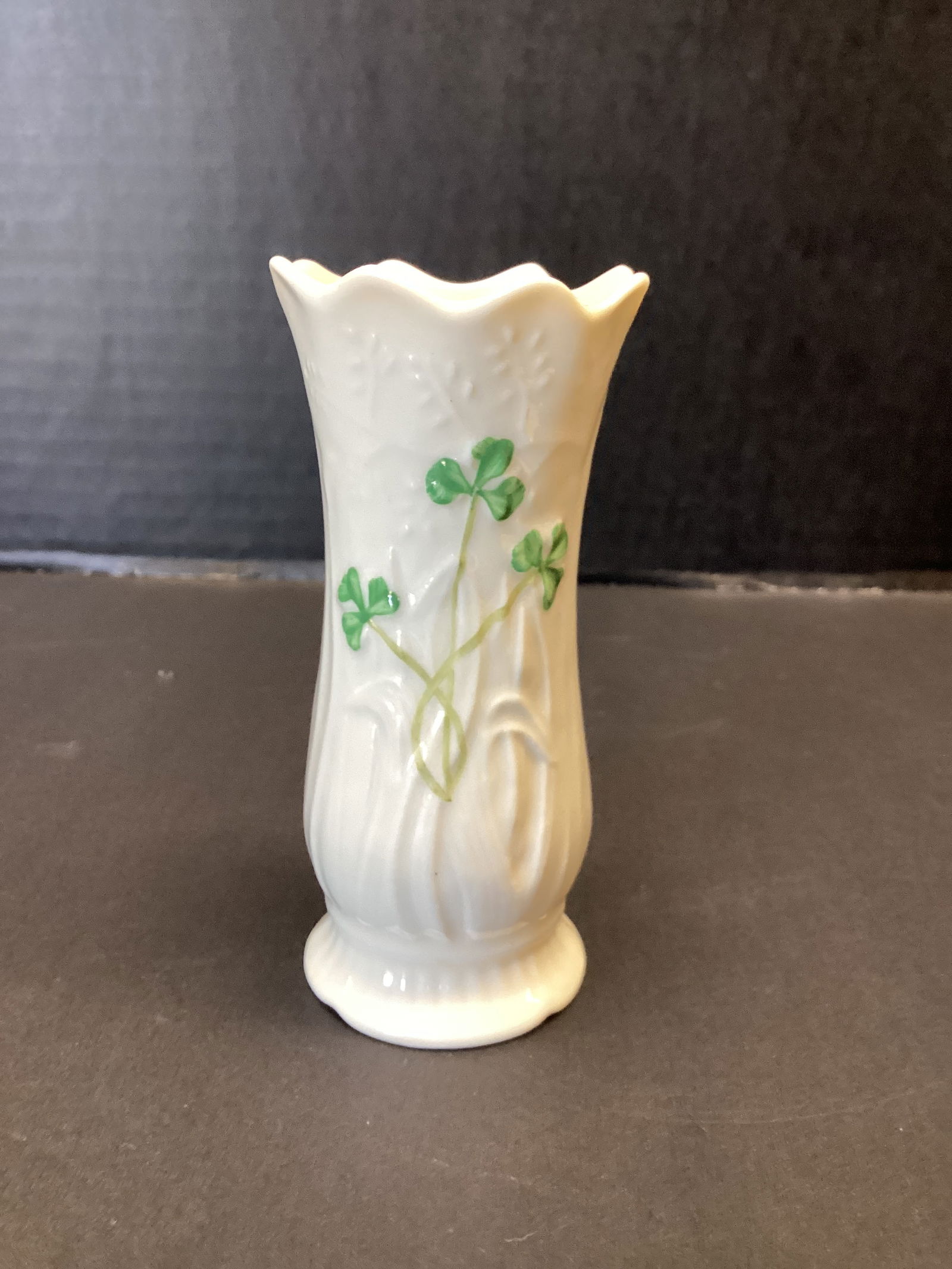 Belleek Shamrock Vase: 4" h 