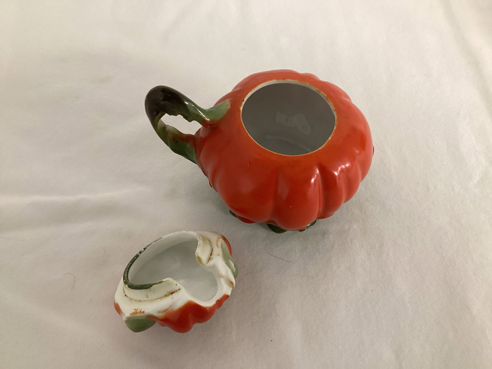 Royal Bayreuth Tomato Creamer, Sugar, and Condiment Pot - 8
