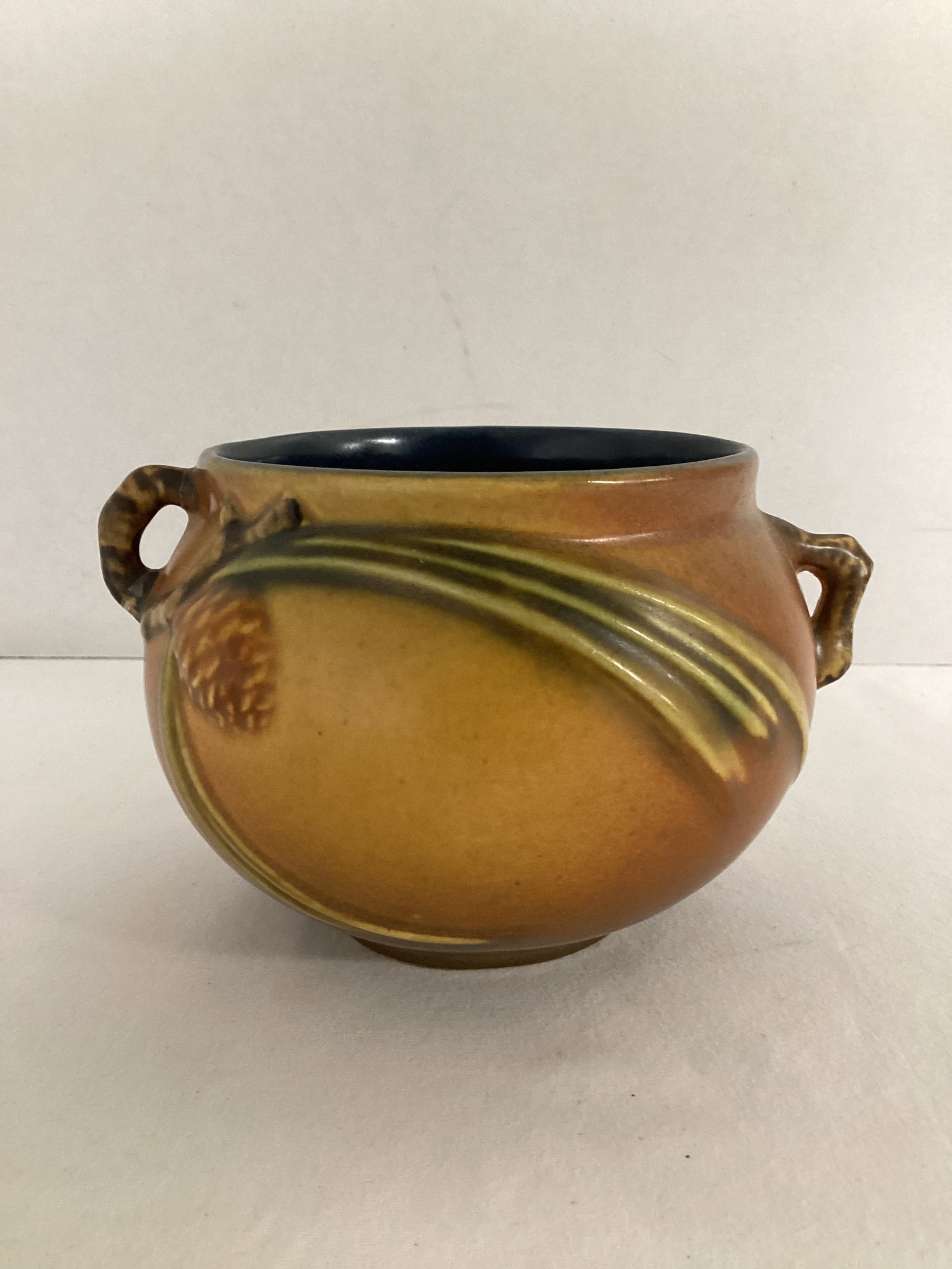 Roseville Pottery Pine Cone Handled Planter (1 of 4)
