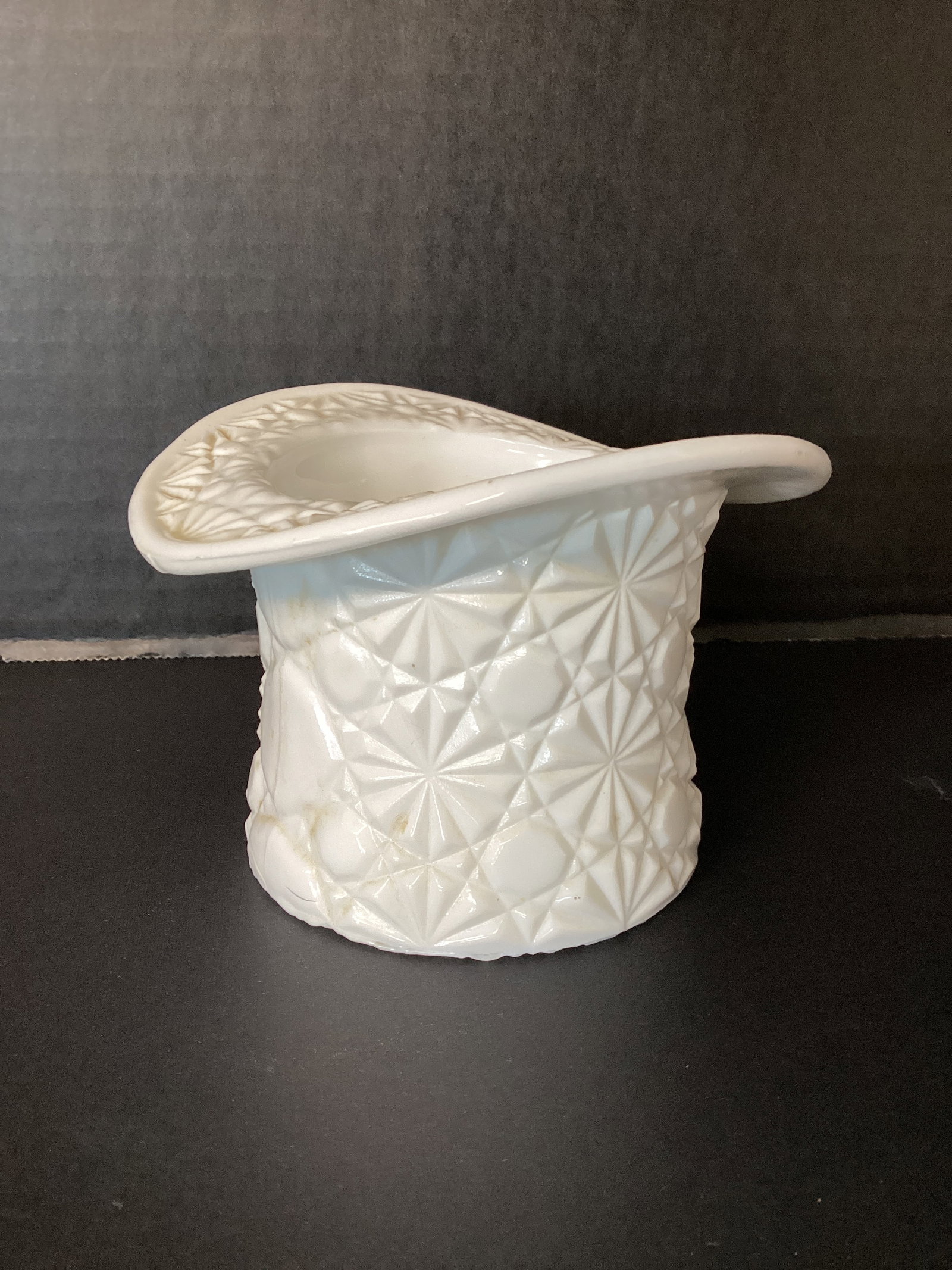 Daisy & Button Pattern Milk Glass Top Hat: 3 1/4" h 