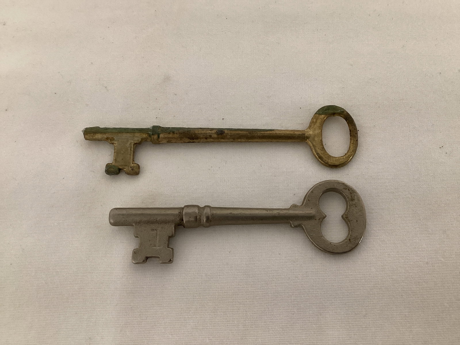 Skeleton Keys: . 