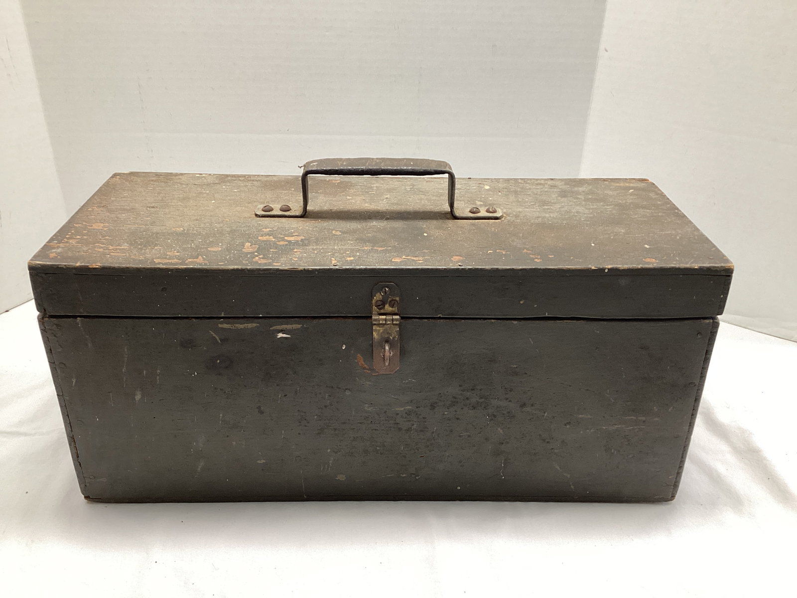 Painted Wood Tool Box (1 of 7)