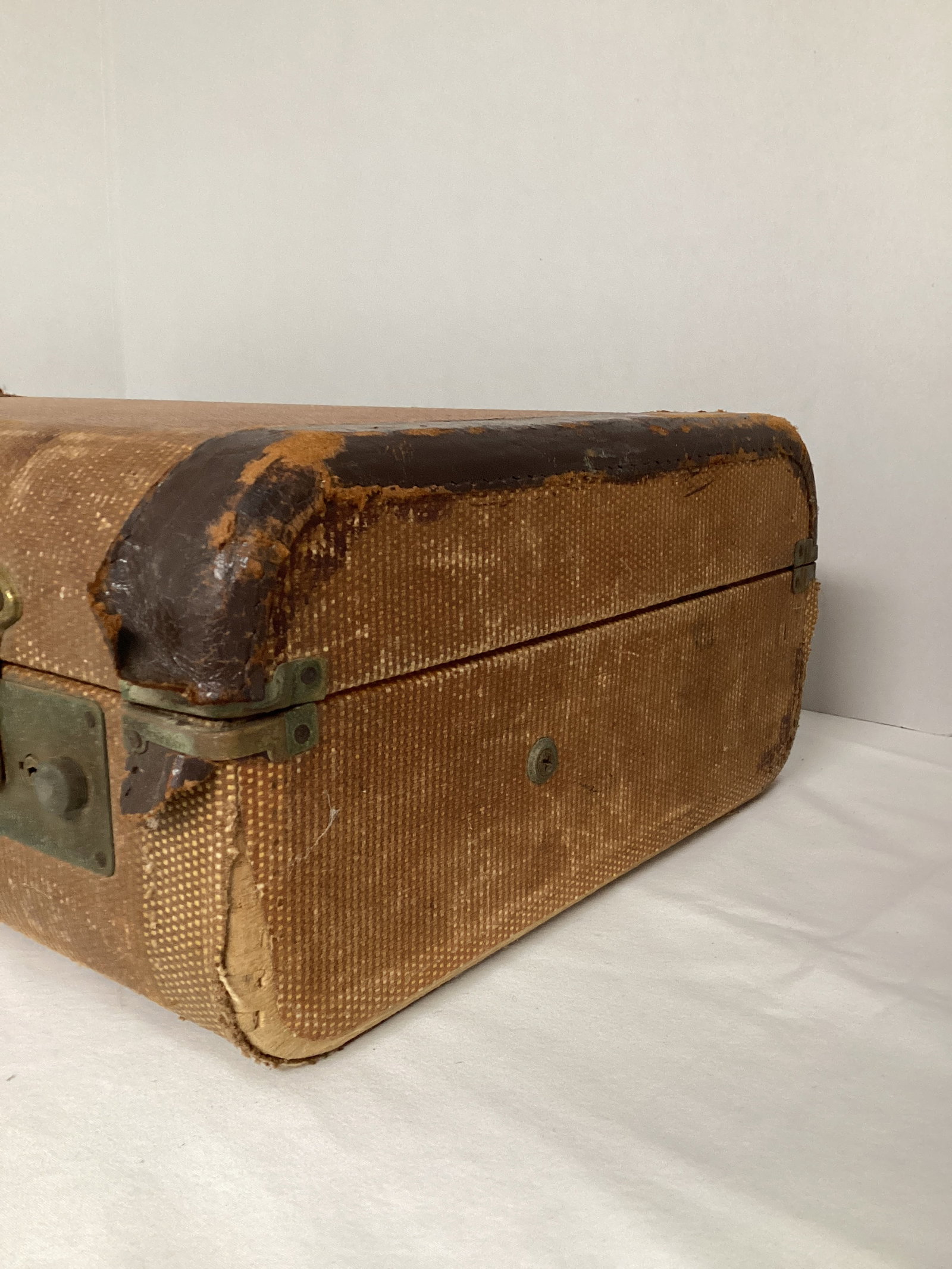 Vintage Bundy Trumpet in Case - 13