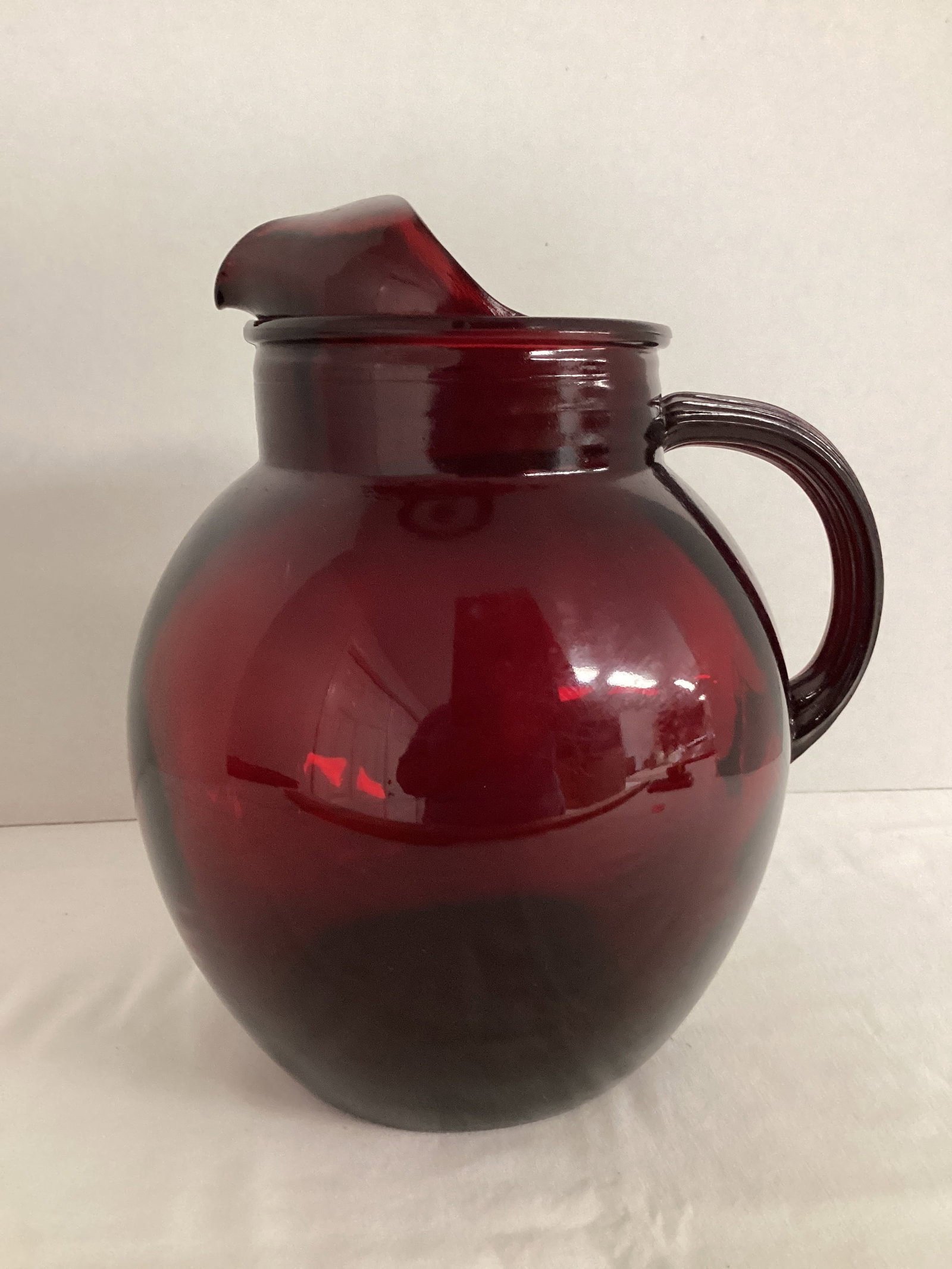 Anchor Hocking Roly Poly Ruby Red Pitcher: unmarked, 9" h 