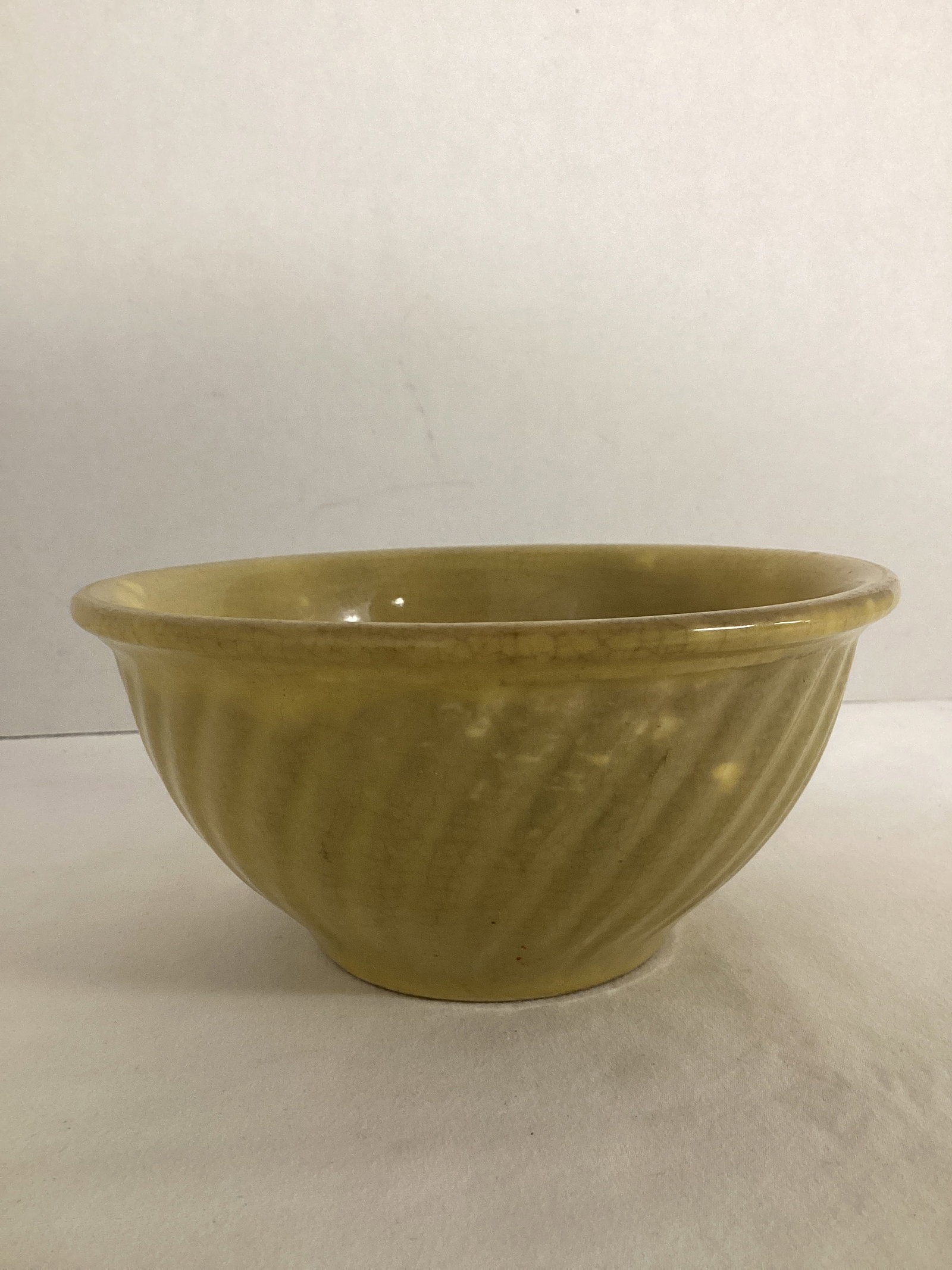 Antique Swirl Pattern Pottery Bowl: 5 1/2" diameter x 2 1/2" h, crazing