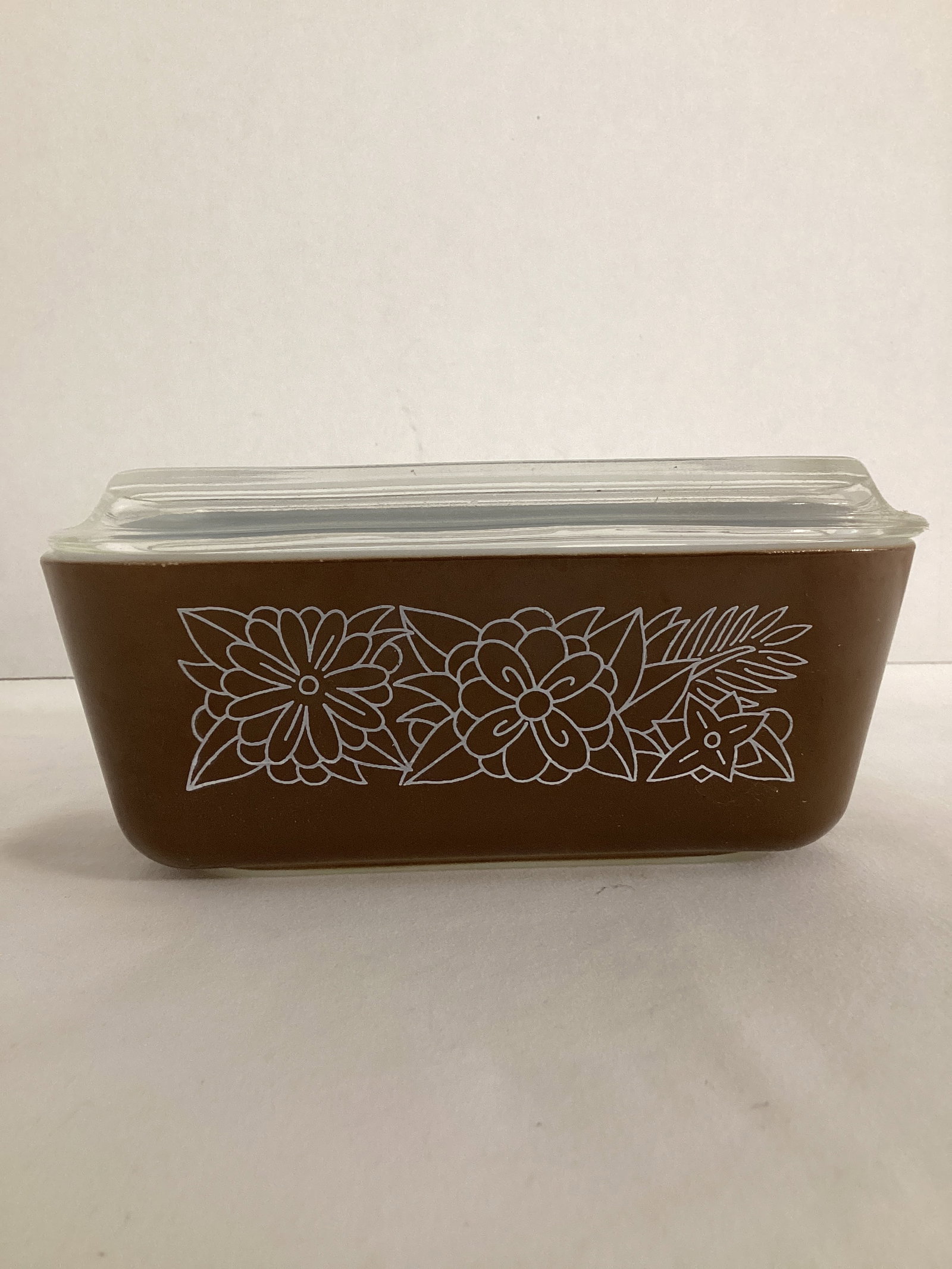 Pyrex Woodland Pattern Rectangular Refrigerator Dish with Lid (1 of 5)