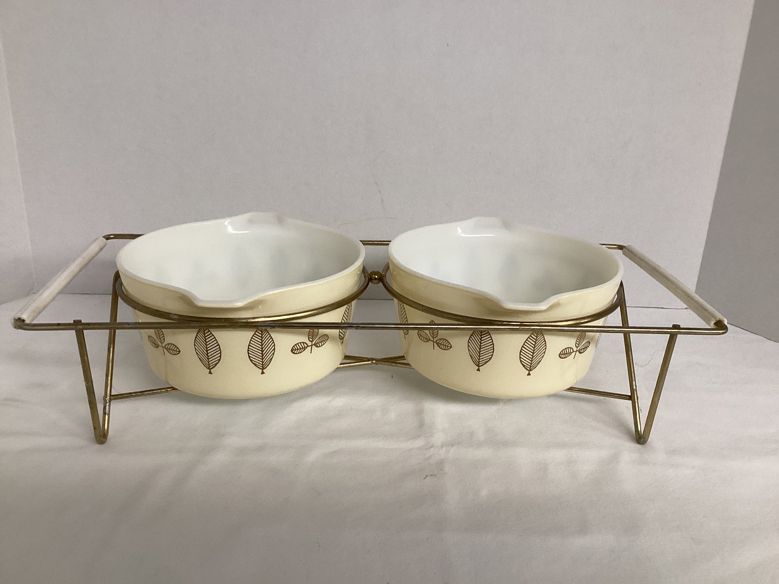 Vintage Pyrex Cinderella Buffet Twins Casserole Set (1 of 7)