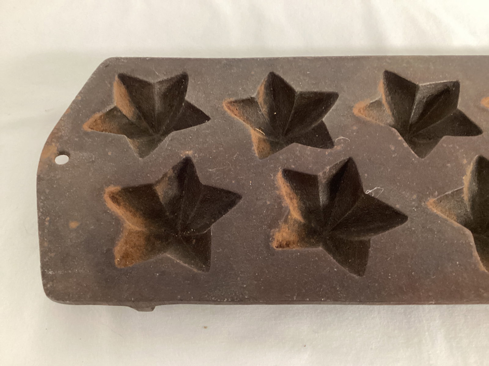 Lodge Cast Iron Star Shaped Muffin Pan - 2
