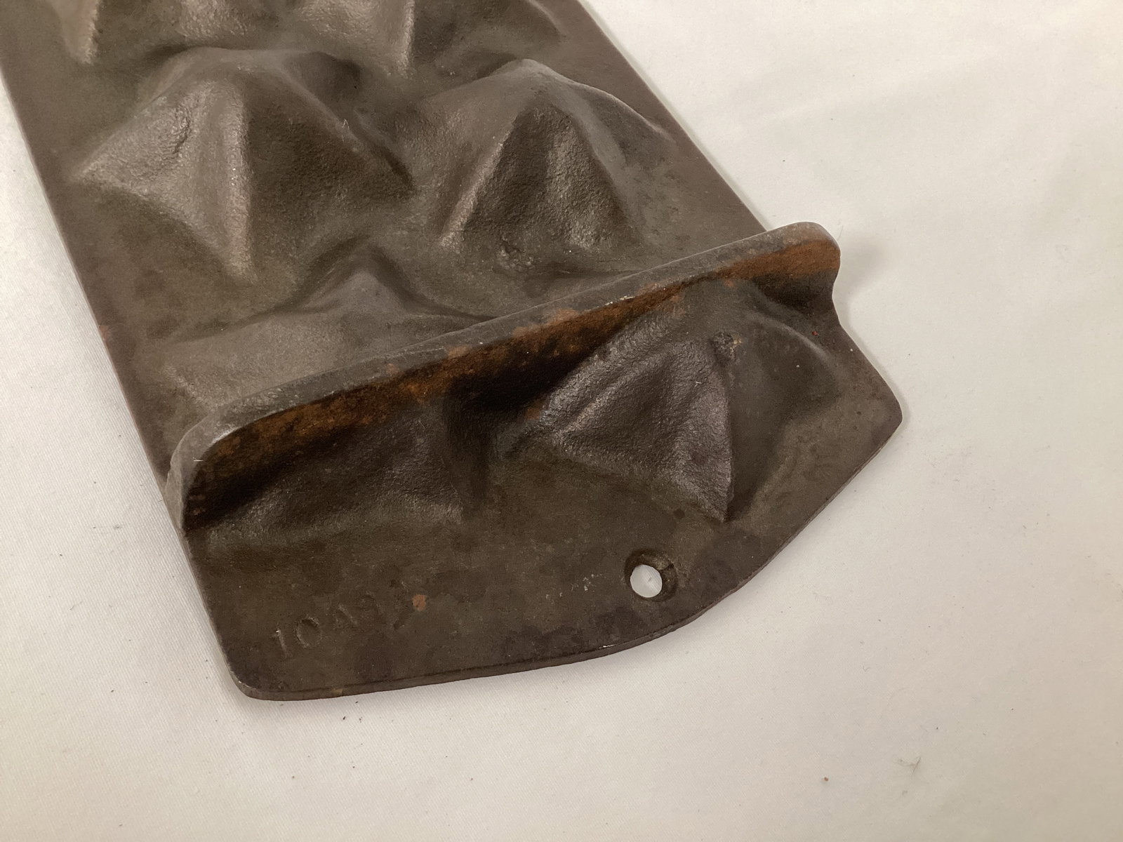 Lodge Cast Iron Star Shaped Muffin Pan - 6