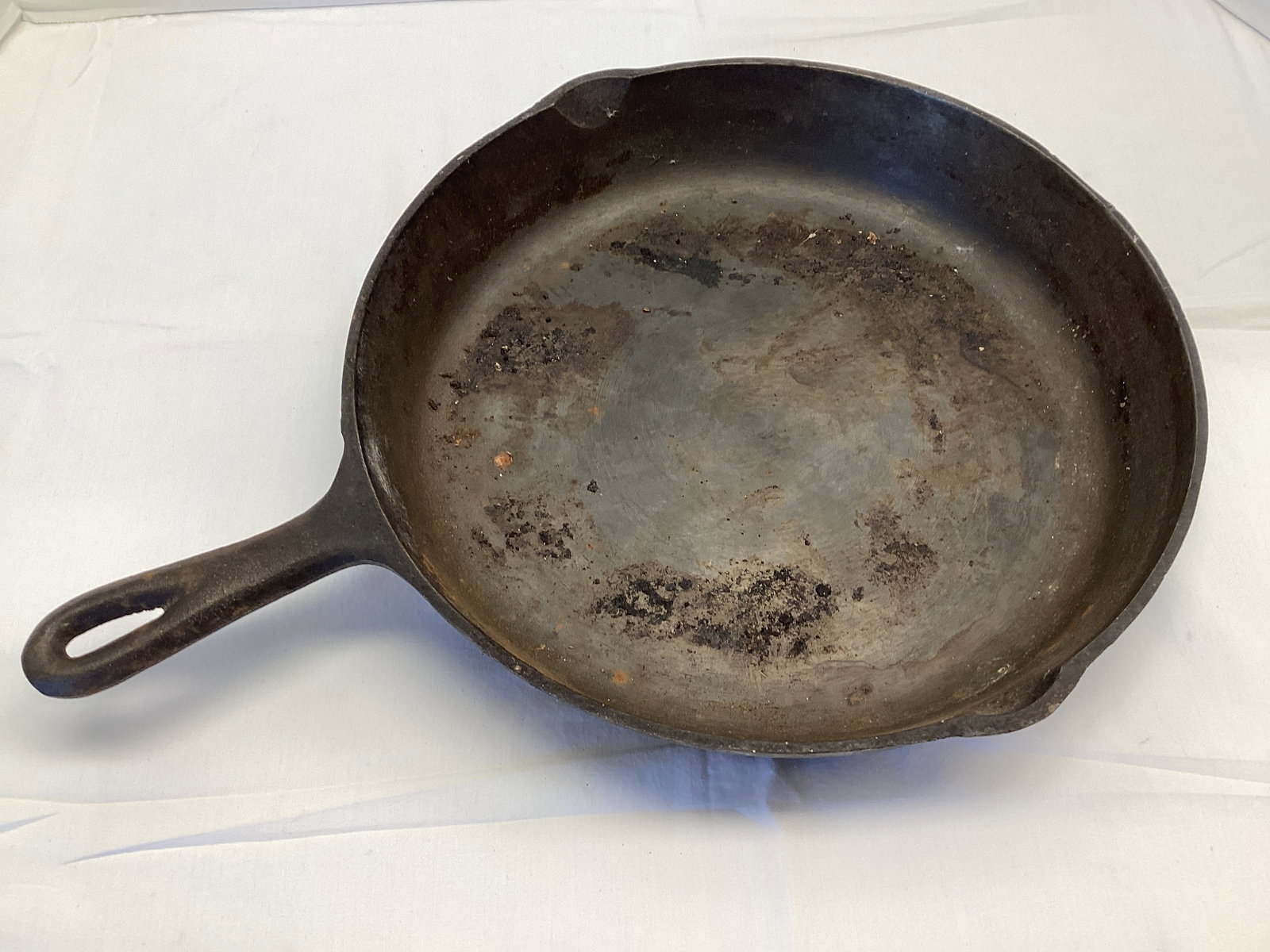 No. 10 Cast Iron Skillet: Made in USA, No. 10, 12 7/16 Inch, 5 H-2, needs cleaning 