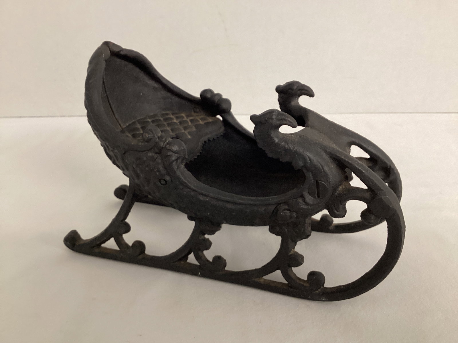 Cast Iron Sleigh: 8" long 