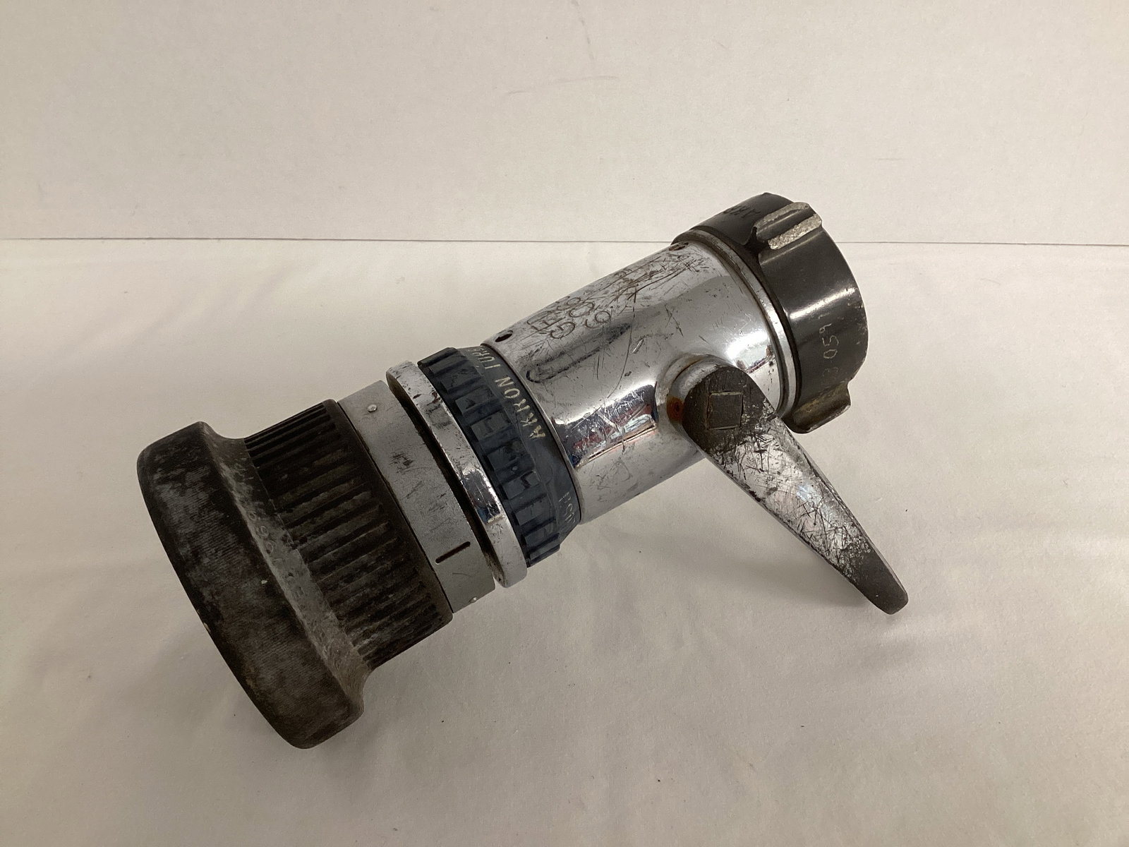 Akron Turbo Jet Fire Hose Nozzle: . 