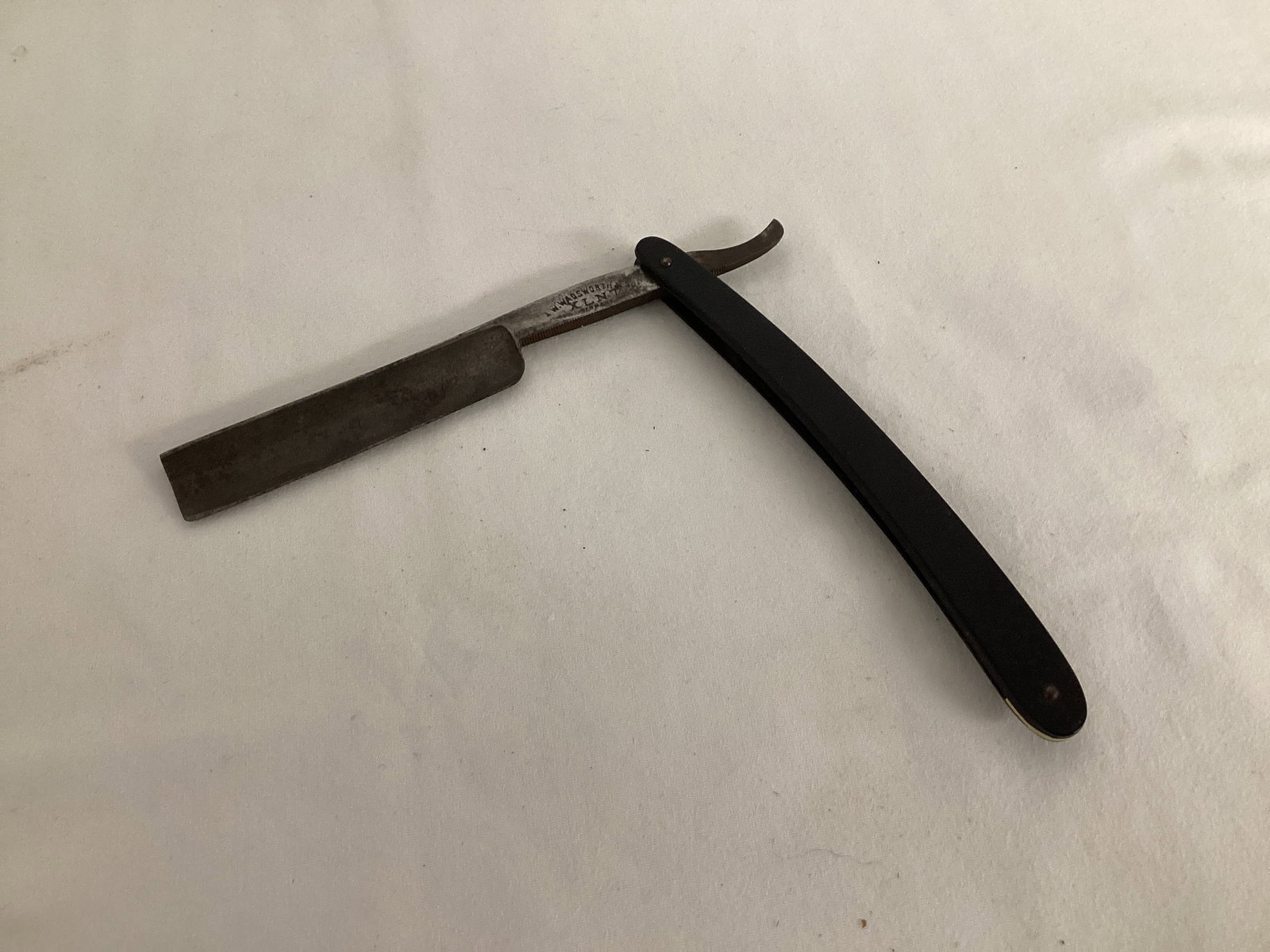 Three Straight Razors and One Razor Box - 9