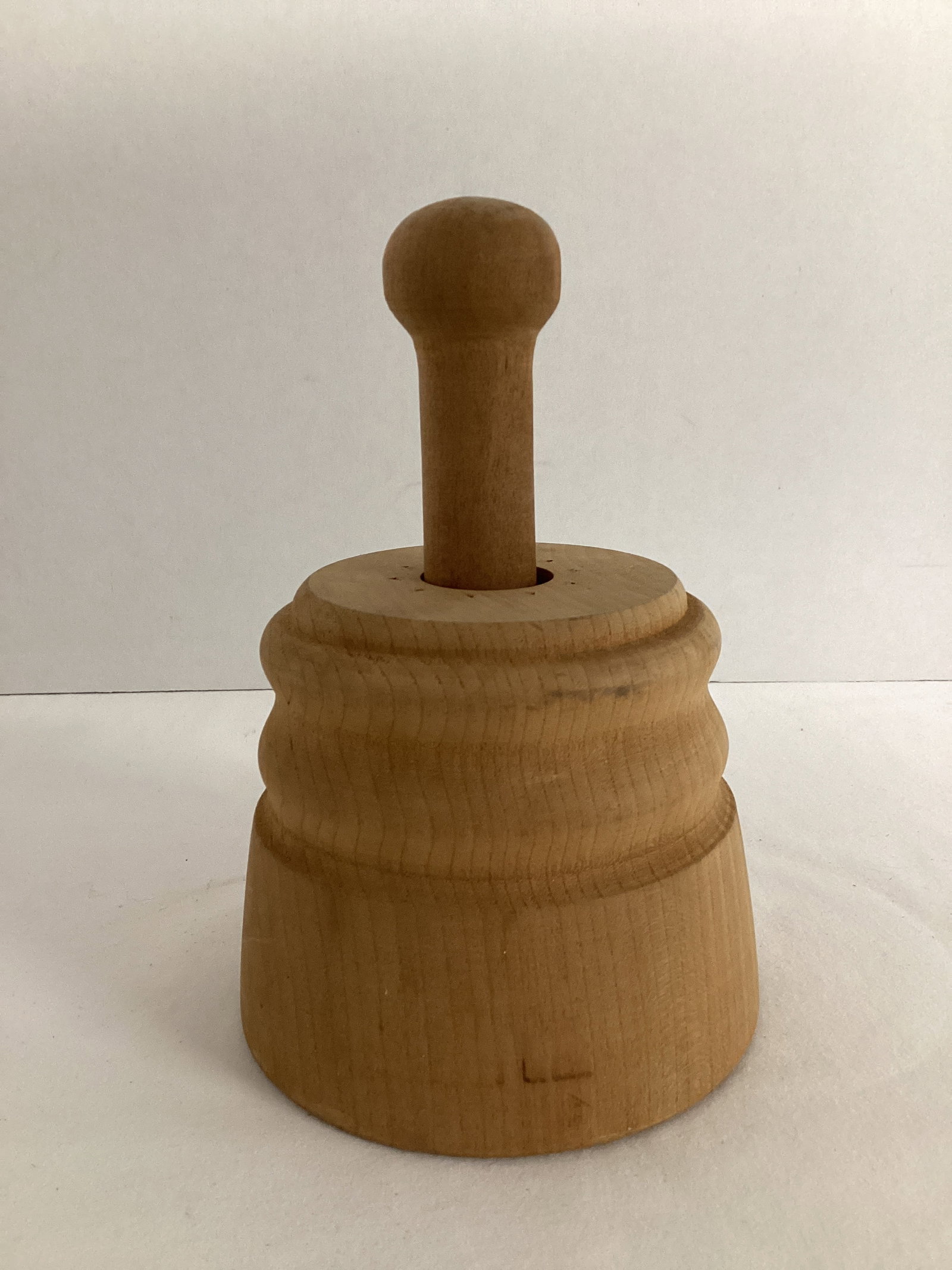 Round Wood Butter Mold: 4" diameter 