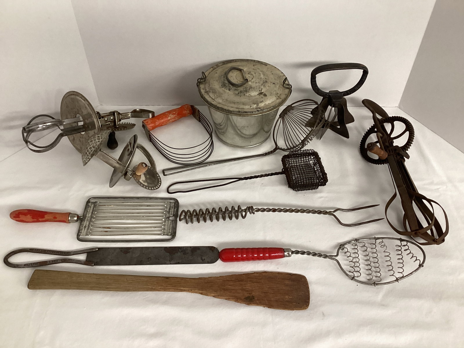 Vintage Kitchen Gadgets and Utensils: . 