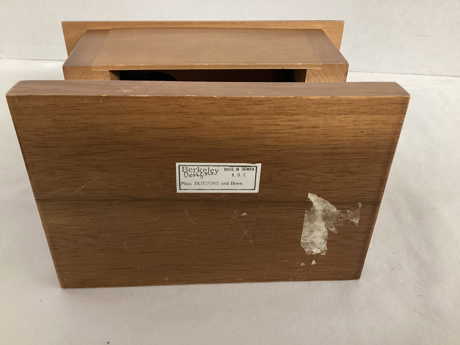 Berkeley Designs Sewing Machine Music Box - 7