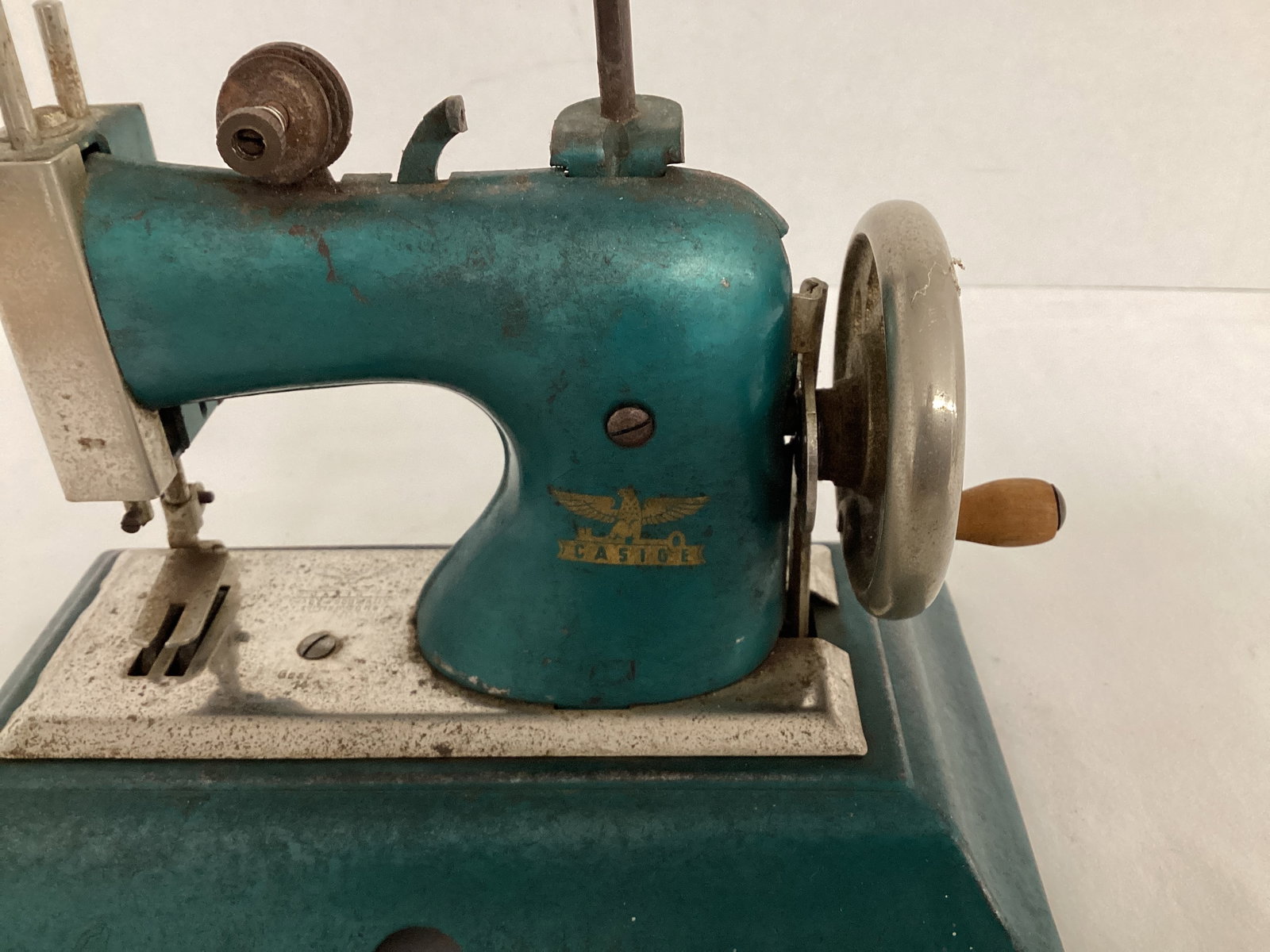 Vintage Casige Toy Sewing Machine - 2