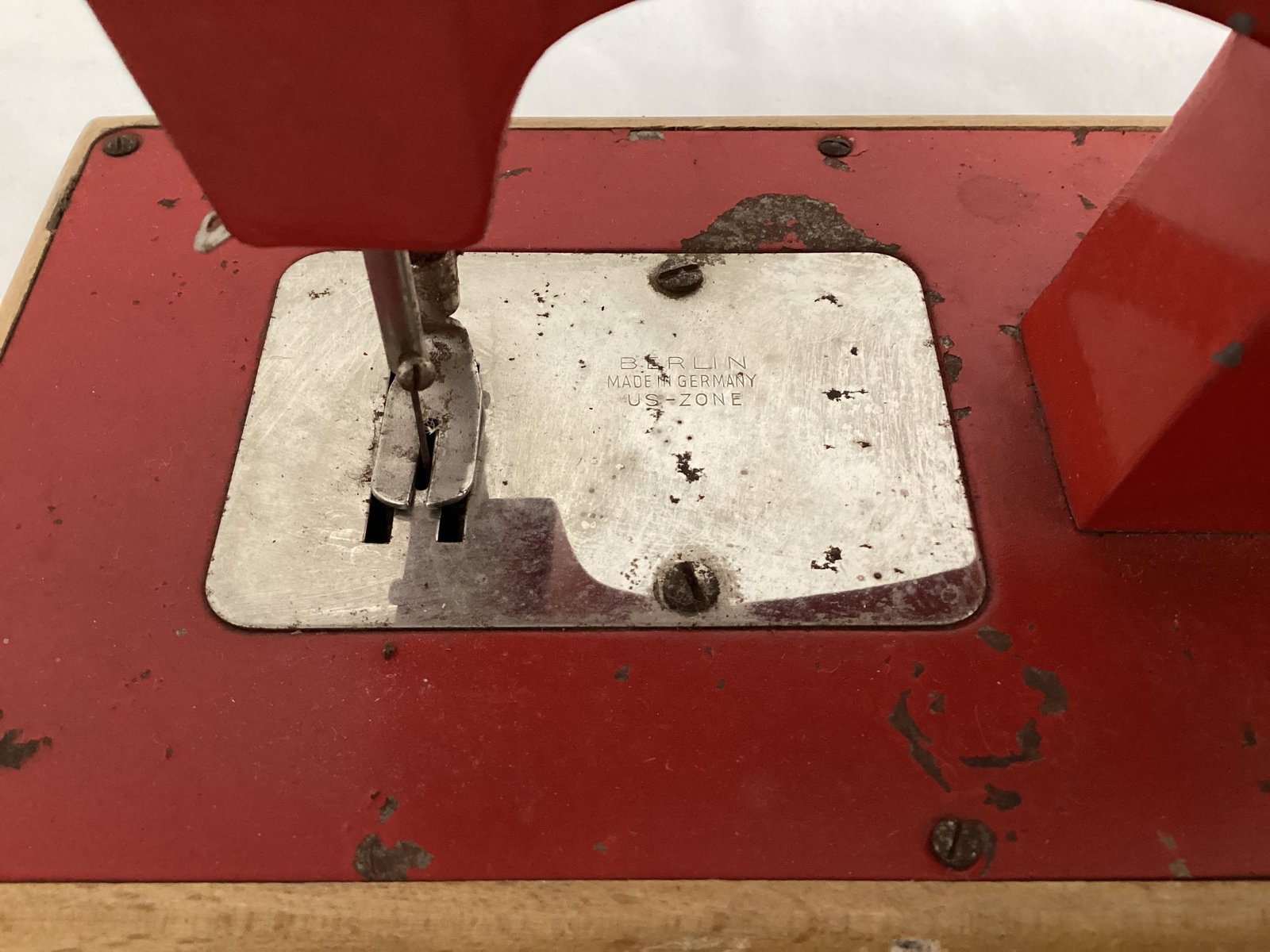 KAYanEE Sew Master Toy Sewing Machine - 3