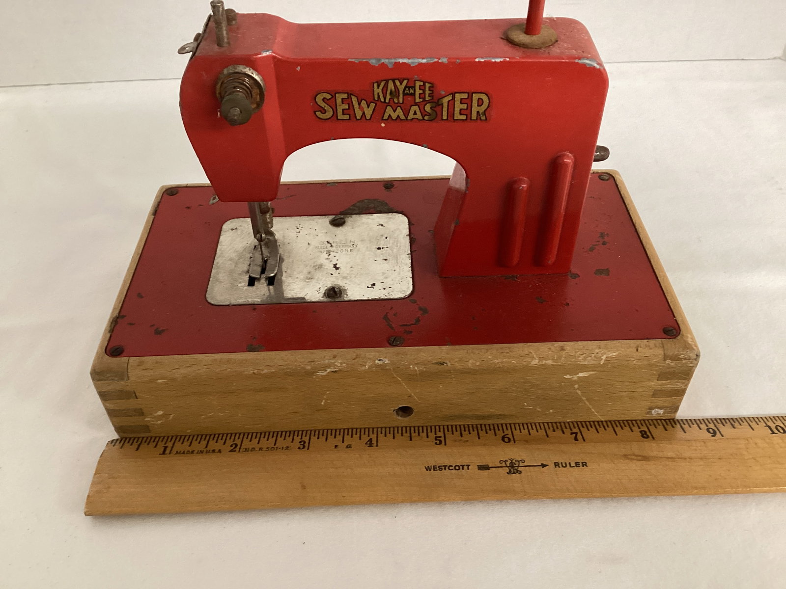KAYanEE Sew Master Toy Sewing Machine - 4